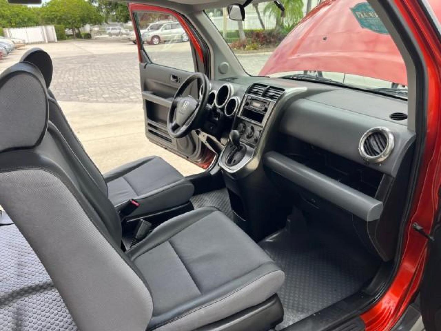 2004 /Black/Gray Honda Element LX LOW MILES 30,997 (5J6YH18354L) with an 2.4L DOHC MPFI 16-Valve i-VTEC I4 Engine engine, Automatic transmission, located at 4701 North Dixie Hwy, Pompano Beach, FL, 33064, (954) 422-2889, 26.240938, -80.123474 - OUR WEBPAGE FLORIDACARS1.COM HAS OVER 100 PHOTOS AND FREE CARFAX LINK 2004 HONDA ELEMENT LX ROAD READY 2.4L I4 VIN: 5J6YH18354L009520 NO ACCIDENTS 26 MPG 4 DOOR WAGON/SPORT UTILITY NO RECALLS 2.4L I4 F DOHC 16V FLORIDA OWNER GASOLINE LOW MILES 30,997 FRONT WHEEL DRIVE 7 SERVICE RECORDS FWD Front Buc - Photo#25