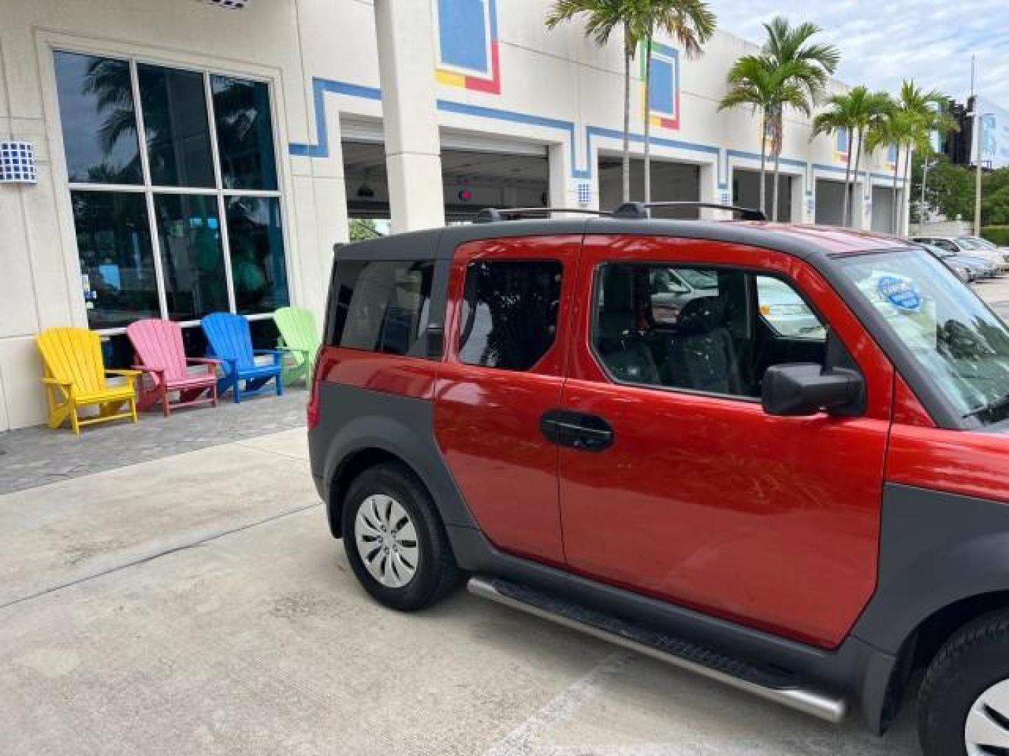 2004 /Black/Gray Honda Element LX LOW MILES 30,997 (5J6YH18354L) with an 2.4L DOHC MPFI 16-Valve i-VTEC I4 Engine engine, Automatic transmission, located at 4701 North Dixie Hwy, Pompano Beach, FL, 33064, (954) 422-2889, 26.240938, -80.123474 - OUR WEBPAGE FLORIDACARS1.COM HAS OVER 100 PHOTOS AND FREE CARFAX LINK 2004 HONDA ELEMENT LX ROAD READY 2.4L I4 VIN: 5J6YH18354L009520 NO ACCIDENTS 26 MPG 4 DOOR WAGON/SPORT UTILITY NO RECALLS 2.4L I4 F DOHC 16V FLORIDA OWNER GASOLINE LOW MILES 30,997 FRONT WHEEL DRIVE 7 SERVICE RECORDS FWD Front Buc - Photo#81