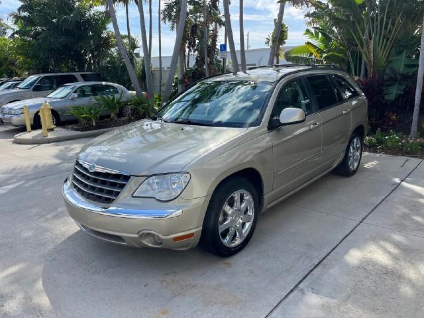 2007 Linen Gold Metallic Pearl /Pastel Slate Gray Chrysler Pacifica Limited LOW MILES 61,862 (2A8GM78X37R) with an 4.0L SOHC V6 Engine engine, Automatic transmission, located at 4701 North Dixie Hwy, Pompano Beach, FL, 33064, (954) 422-2889, 26.240938, -80.123474 - OUR WEBPAGE FLORIDACARS1.COM HAS OVER 100 PHOTOS AND FREE CARFAX LINK 2007 CHRYSLER PACIFICA LIMITED ROAD READY 4.0L V6 VIN: 2A8GM78X37R365424 NO ACCIDENTS NO RECALLS 4 DOOR WAGON/SPORT UTILITY LOW MILES 61,862 4.0L V6 F SOHC NAVIGATION 3 ROW SEATS 24 MPG GASOLINE DUAL AC 36 SERVICE RECORDS FRONT WH - Photo#3