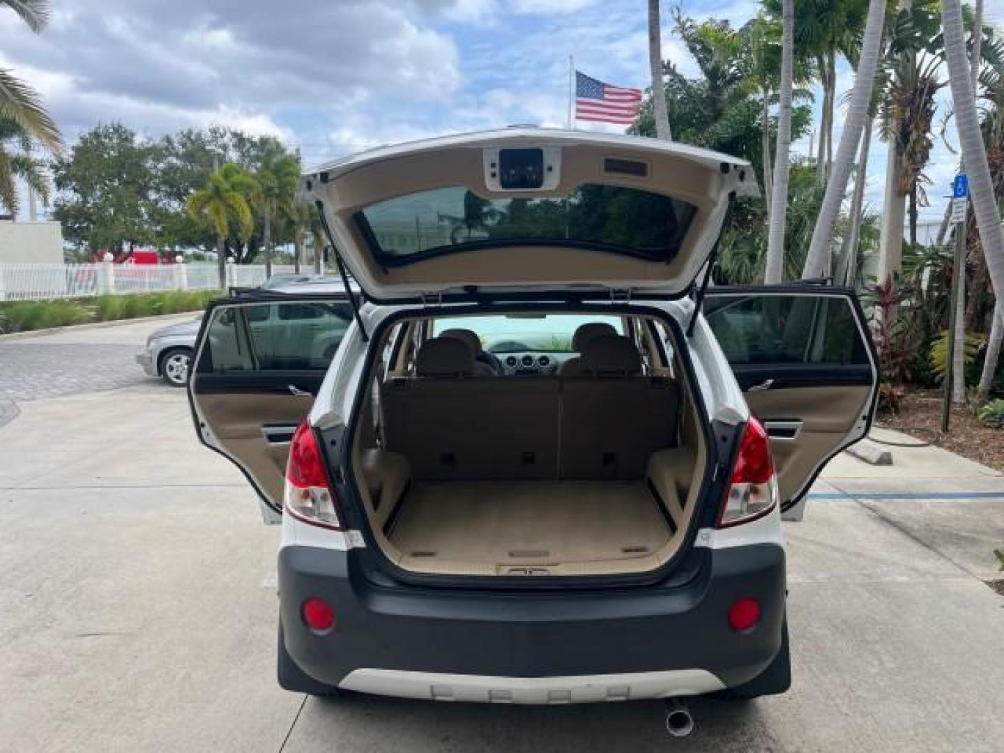 2008 Polar White /Tan Saturn VUE SUNROOF XE LOW MILES 81,856 (3GSCL33PX8S) with an Ecotec 2.4L 4-Cyl MFI Engine engine, Automatic transmission, located at 4701 North Dixie Hwy, Pompano Beach, FL, 33064, (954) 422-2889, 26.240938, -80.123474 - OUR WEBPAGE FLORIDACARS1.COM HAS OVER 100 PHOTOS AND FREE CARFAX LINK 2008 SATURN VUE XE ROAD READY 2.4L I4 VIN: 3GSCL33PX8S711356 NO RECALLS 26 MPG 4 DOOR WAGON/SPORT UTILITY LOW MILES 81,856 2.4L I4 F FLORIDA OWNER GASOLINE 26 SERVICE RECORDS FRONT WHEEL DRIVE HEATED SEATS POWER SUNROOF Anti-Theft - Photo#15