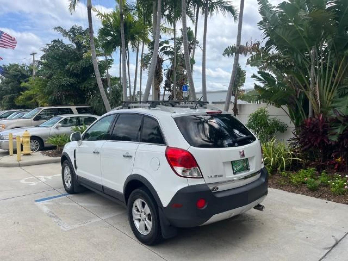 2008 Polar White /Tan Saturn VUE SUNROOF XE LOW MILES 81,856 (3GSCL33PX8S) with an Ecotec 2.4L 4-Cyl MFI Engine engine, Automatic transmission, located at 4701 North Dixie Hwy, Pompano Beach, FL, 33064, (954) 422-2889, 26.240938, -80.123474 - OUR WEBPAGE FLORIDACARS1.COM HAS OVER 100 PHOTOS AND FREE CARFAX LINK 2008 SATURN VUE XE ROAD READY 2.4L I4 VIN: 3GSCL33PX8S711356 NO RECALLS 26 MPG 4 DOOR WAGON/SPORT UTILITY LOW MILES 81,856 2.4L I4 F FLORIDA OWNER GASOLINE 26 SERVICE RECORDS FRONT WHEEL DRIVE HEATED SEATS POWER SUNROOF Anti-Theft - Photo#5