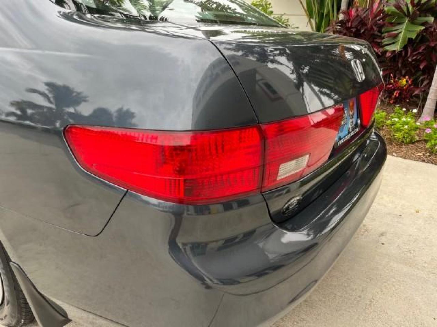 2005 Graphite Pearl /Gray Honda Accord Sdn 1 OWNER LX LOW MILES 34,076 (1HGCM56445A) with an 2.4L DOHC MPFI 16-Valve i-VTEC I4 Engine engine, Automatic transmission, located at 4701 North Dixie Hwy, Pompano Beach, FL, 33064, (954) 422-2889, 26.240938, -80.123474 - OUR WEBPAGE FLORIDACARS1.COM HAS OVER 100 PHOTOS AND FREE CARFAX LINK 2005 HONDA ACCORD LX ROAD READY 2.4L I4 VIN: 1HGCM56445A089339 NO ACCIDENTS 34 MPG SEDAN 4 DR NO RECALLS 2.4L I4 F DOHC 1 OWNER GASOLINE LOW MILES 34,076 FRONT WHEEL DRIVE 9 SERVICE RECORDS Cruise Control Curtain Airbags FWD Front - Photo#98