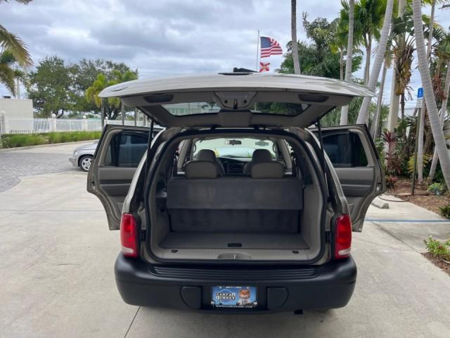 2003 Light Almond Pearl Metallic /Sandstone Dodge Durango 1 FL Sport LOW MILES 61,144 (1D4HR38N53F) with an 4.7L SOHC SMPI V8 Magnum Engine engine, Automatic transmission, located at 4701 North Dixie Hwy, Pompano Beach, FL, 33064, (954) 422-2889, 26.240938, -80.123474 - OUR WEBPAGE FLORIDACARS1.COM HAS OVER 100 PHOTOS AND FREE CARFAX LINK 2003 DODGE DURANGO SPORT ROAD READY 4.7L V8 VIN: 1D4HR38N53F615237 NO ACCIDENTS 4 DOOR WAGON/SPORT UTILITY NO RECALLS 4.7L V8 F OHV 1 OWNER FLORIDA GASOLINE DUAL AC LOW MILES 61,144 REAR WHEEL DRIVE 15 SERVICE RECORDS 3 ROW LEATHE - Photo#15