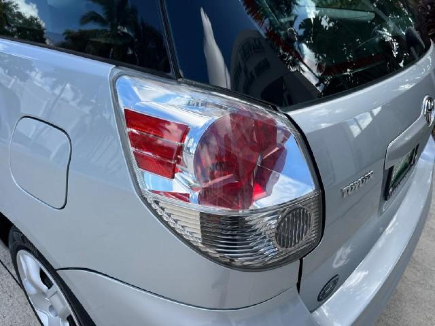 2006 Silver Streak Mica /Dark Gray Toyota Matrix AUTO AC LOW MILES 60,330 (2T1KR32E96C) with an 1.8L DOHC 16-Valve 4-Cyl Engine engine, Automatic transmission, located at 4701 North Dixie Hwy, Pompano Beach, FL, 33064, (954) 422-2889, 26.240938, -80.123474 - OUR WEBPAGE FLORIDACARS1.COM HAS OVER 100 PHOTOS AND FREE CARFAX LINK 2006 TOYOTA MATRIX ROAD READY 1.8L I4 VIN: 2T1KR32E96C593087 NO ACCIDENTS HATCHBACK 4 DR 19 SERVICE RECORDS 1.8L I4 F DOHC 16V 34 MPG GASOLINE POWER MIRRORS FRONT WHEEL DRIVE Anti-Theft System FWD Front Bucket Seats [AB] ANTI-LOCK - Photo#99