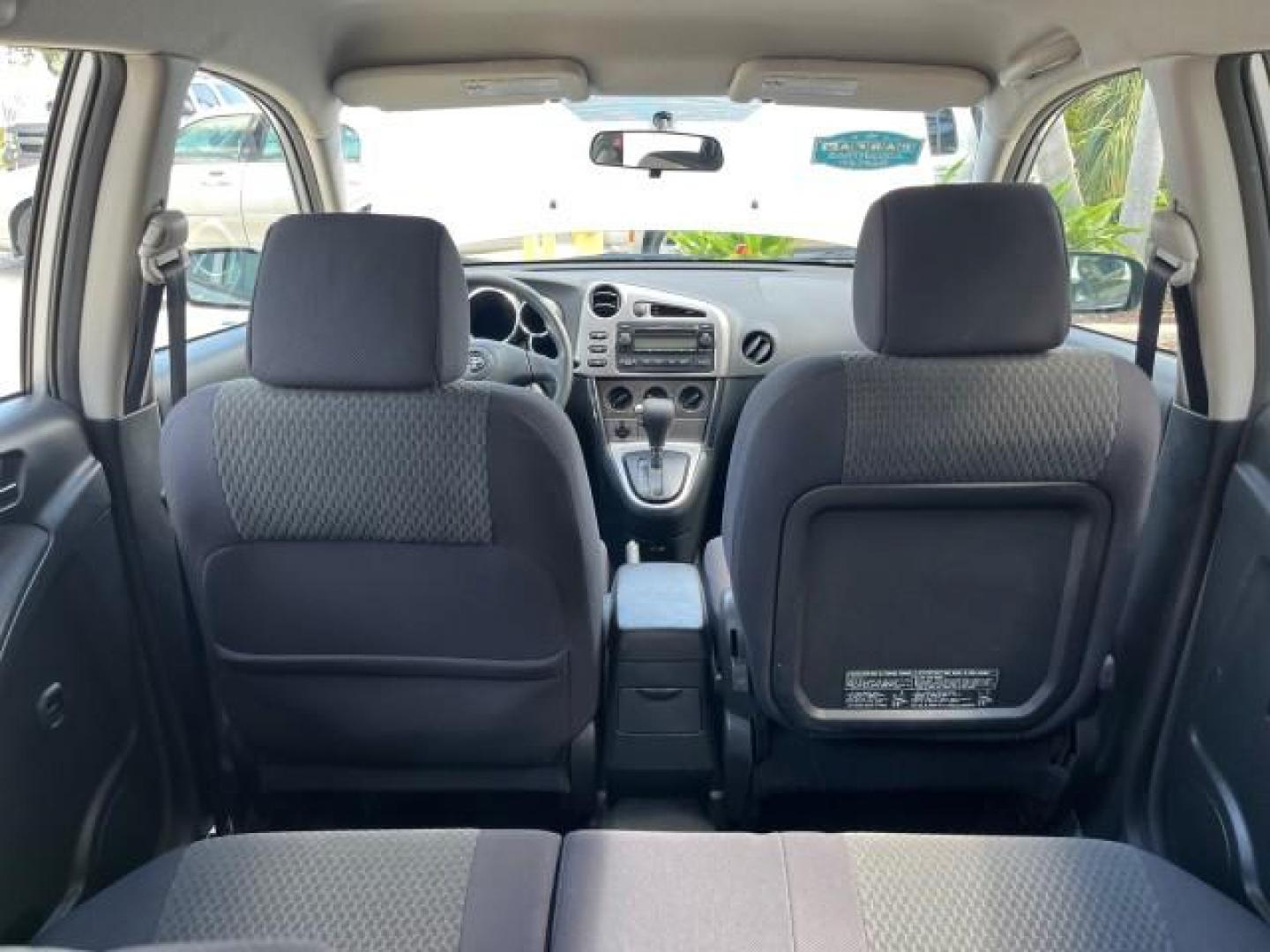 2006 Silver Streak Mica /Dark Gray Toyota Matrix AUTO AC LOW MILES 60,330 (2T1KR32E96C) with an 1.8L DOHC 16-Valve 4-Cyl Engine engine, Automatic transmission, located at 4701 North Dixie Hwy, Pompano Beach, FL, 33064, (954) 422-2889, 26.240938, -80.123474 - OUR WEBPAGE FLORIDACARS1.COM HAS OVER 100 PHOTOS AND FREE CARFAX LINK 2006 TOYOTA MATRIX ROAD READY 1.8L I4 VIN: 2T1KR32E96C593087 NO ACCIDENTS HATCHBACK 4 DR 19 SERVICE RECORDS 1.8L I4 F DOHC 16V 34 MPG GASOLINE POWER MIRRORS FRONT WHEEL DRIVE Anti-Theft System FWD Front Bucket Seats [AB] ANTI-LOCK - Photo#64