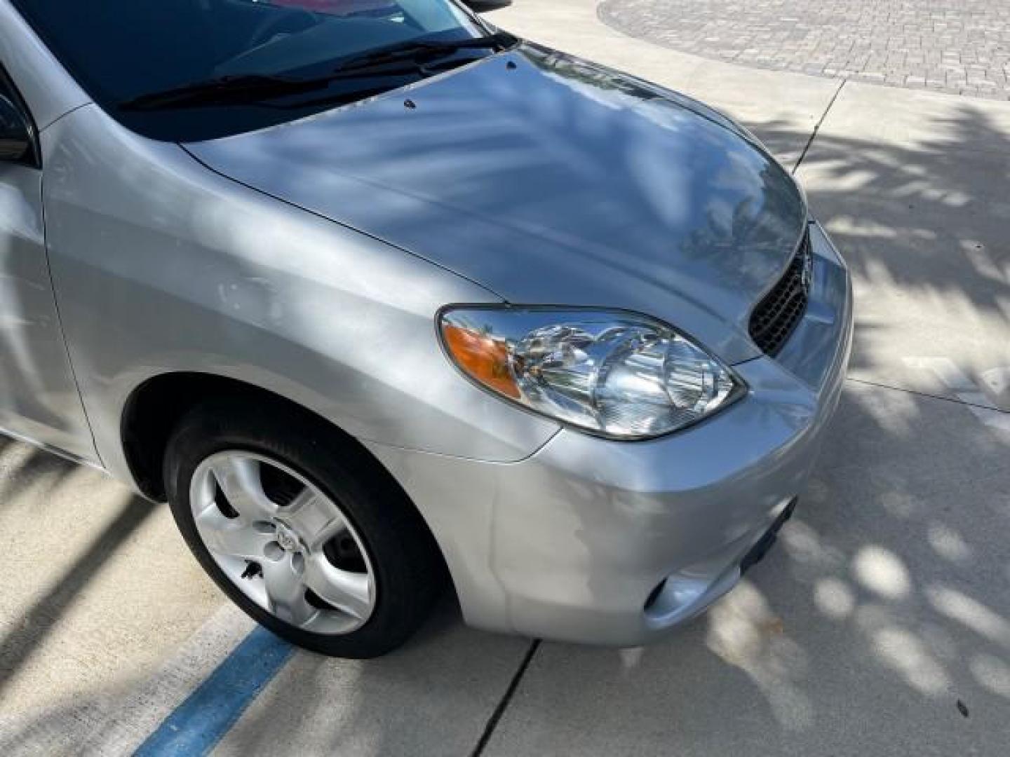 2006 Silver Streak Mica /Dark Gray Toyota Matrix AUTO AC LOW MILES 60,330 (2T1KR32E96C) with an 1.8L DOHC 16-Valve 4-Cyl Engine engine, Automatic transmission, located at 4701 North Dixie Hwy, Pompano Beach, FL, 33064, (954) 422-2889, 26.240938, -80.123474 - OUR WEBPAGE FLORIDACARS1.COM HAS OVER 100 PHOTOS AND FREE CARFAX LINK 2006 TOYOTA MATRIX ROAD READY 1.8L I4 VIN: 2T1KR32E96C593087 NO ACCIDENTS HATCHBACK 4 DR 19 SERVICE RECORDS 1.8L I4 F DOHC 16V 34 MPG GASOLINE POWER MIRRORS FRONT WHEEL DRIVE Anti-Theft System FWD Front Bucket Seats [AB] ANTI-LOCK - Photo#81