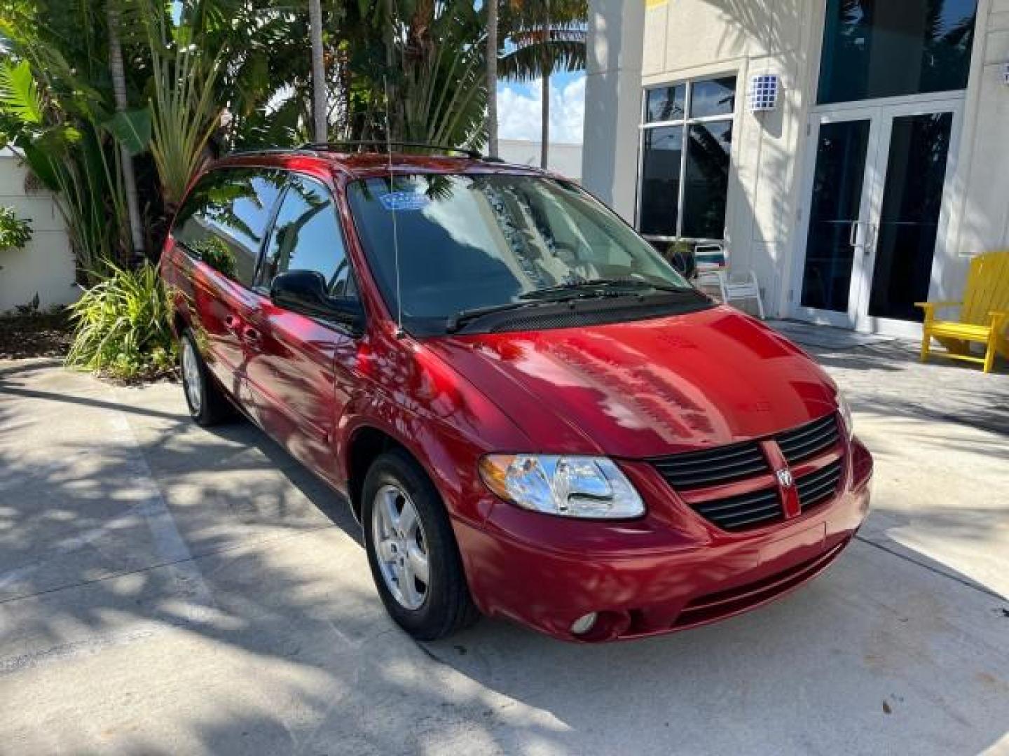 2007 Red Crystal Pearl /Medium Slate Gray Dodge Grand Caravan FL SXT LOW MILES 51,637 (2D4GP44L97R) with an 3.8L OHV V6 Engine engine, Automatic transmission, located at 4701 North Dixie Hwy, Pompano Beach, FL, 33064, (954) 422-2889, 26.240938, -80.123474 - OUR WEBPAGE FLORIDACARS1.COM HAS OVER 100 PHOTOS AND FREE CARFAX LINK 2007 DODGE GRAND CARAVAN SXT ROAD READY 3.8L V6 VIN: 2D4GP44L97R287301 NO RECALLS 25 MPG VAN FLORIDA OWNER 3.8L V6 F LOW MILES 51,637 GASOLINE 3 ROW SEATS POWER SLIDING DOORS FRONT WHEEL DRIVE 22 SERVICE RECORDS POWER SEATS/MIRROR - Photo#1