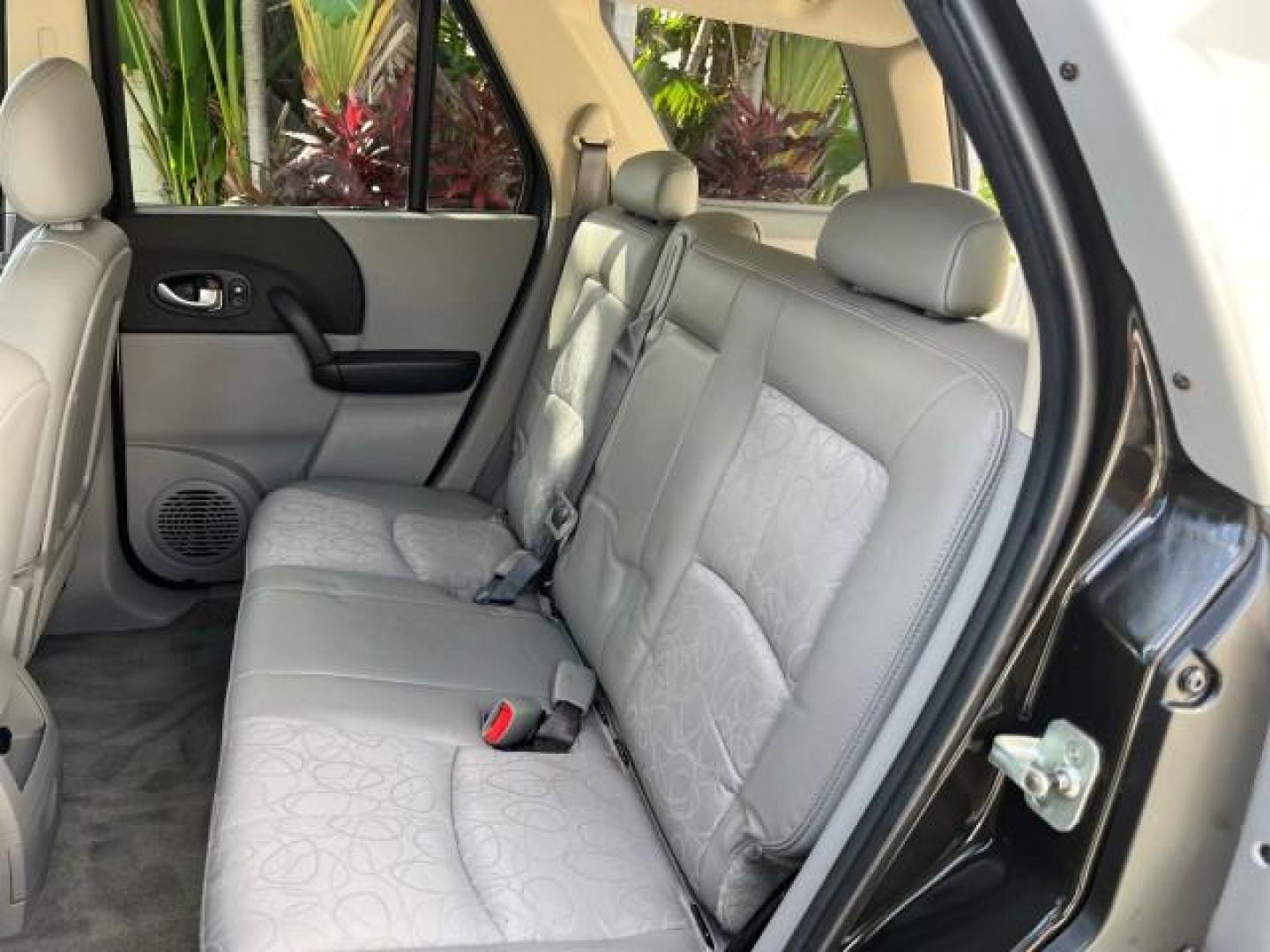 2005 Silver Nickel /Grey Saturn VUE AUTO AC LOW MILES 48,877 (5GZCZ53485S) with an 3.5L SOHC SEFI 24-Valve V6 Engine engine, Automatic transmission, located at 4701 North Dixie Hwy, Pompano Beach, FL, 33064, (954) 422-2889, 26.240938, -80.123474 - OUR WEBPAGE FLORIDACARS1.COM HAS OVER 100 PHOTOS AND FREE CARFAX LINK 2005 SATURN VUE ROAD READY 3.5L I6 VIN: 5GZCZ53485S820495 NO ACCIDENTS 4 DOOR WAGON/SPORT UTILITY NO RECALLS 28 MPG 3.5L I6 F THIS IS A HONDA CRV POWER TRAIN FACTORY LOW MILES 48,877 GASOLINE 35 SERVICE RECORDS FRONT WHEEL DRIVE A - Photo#41