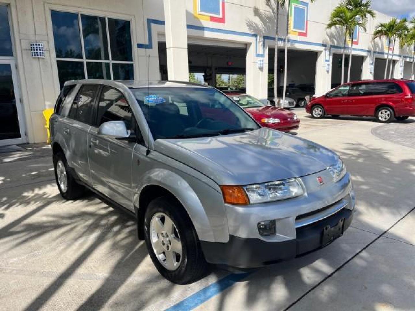 2005 Silver Nickel /Grey Saturn VUE AUTO AC LOW MILES 48,877 (5GZCZ53485S) with an 3.5L SOHC SEFI 24-Valve V6 Engine engine, Automatic transmission, located at 4701 North Dixie Hwy, Pompano Beach, FL, 33064, (954) 422-2889, 26.240938, -80.123474 - OUR WEBPAGE FLORIDACARS1.COM HAS OVER 100 PHOTOS AND FREE CARFAX LINK 2005 SATURN VUE ROAD READY 3.5L I6 VIN: 5GZCZ53485S820495 NO ACCIDENTS 4 DOOR WAGON/SPORT UTILITY NO RECALLS 28 MPG 3.5L I6 F THIS IS A HONDA CRV POWER TRAIN FACTORY LOW MILES 48,877 GASOLINE 35 SERVICE RECORDS FRONT WHEEL DRIVE A - Photo#65