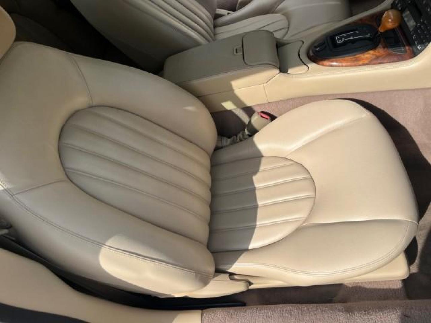 2001 Anthracite /Cashmere Jaguar XK8 1 OWNER LOW MILES 22,992 (SAJDA42C91N) with an 4.0L DOHC SPFI 32-Valve Aluminum Alloy V8 Engine engine, Automatic transmission, located at 4701 North Dixie Hwy, Pompano Beach, FL, 33064, (954) 422-2889, 26.240938, -80.123474 - OUR WEBPAGE FLORIDACARS1.COM HAS OVER 100 PHOTOS AND FREE CARFAX LINK 2001 JAGUAR XK-SERIES XK8 $75,855 NEW ROAD READY 4.0L V8 VIN: SAJDA42C91NA20320 NO ACCIDENTS 24 MPG CONVERTIBLE NO RECALLS 4.0L V8 F DOHC 32V POWER LEATHER SEATS GASOLINE 1 OWNER POWER CONVERTIBLE TOP REAR WHEEL DRIVE SUPER LOW MI - Photo#40