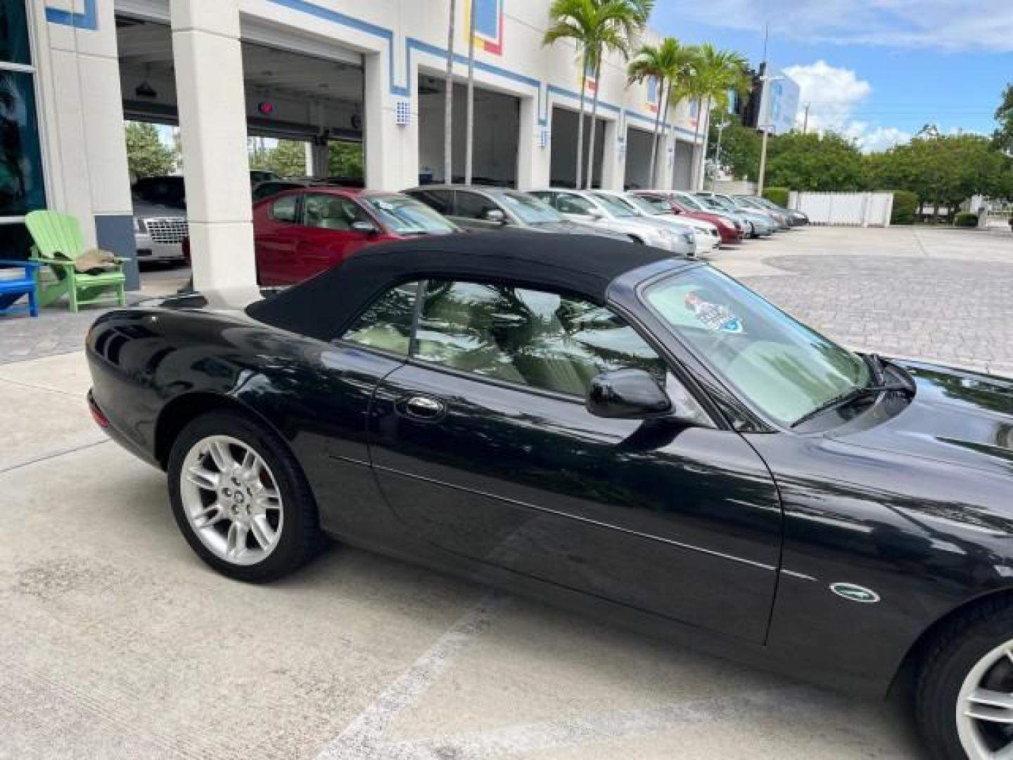 2001 Anthracite /Cashmere Jaguar XK8 1 OWNER LOW MILES 22,992 (SAJDA42C91N) with an 4.0L DOHC SPFI 32-Valve Aluminum Alloy V8 Engine engine, Automatic transmission, located at 4701 North Dixie Hwy, Pompano Beach, FL, 33064, (954) 422-2889, 26.240938, -80.123474 - OUR WEBPAGE FLORIDACARS1.COM HAS OVER 100 PHOTOS AND FREE CARFAX LINK 2001 JAGUAR XK-SERIES XK8 $75,855 NEW ROAD READY 4.0L V8 VIN: SAJDA42C91NA20320 NO ACCIDENTS 24 MPG CONVERTIBLE NO RECALLS 4.0L V8 F DOHC 32V POWER LEATHER SEATS GASOLINE 1 OWNER POWER CONVERTIBLE TOP REAR WHEEL DRIVE SUPER LOW MI - Photo#83