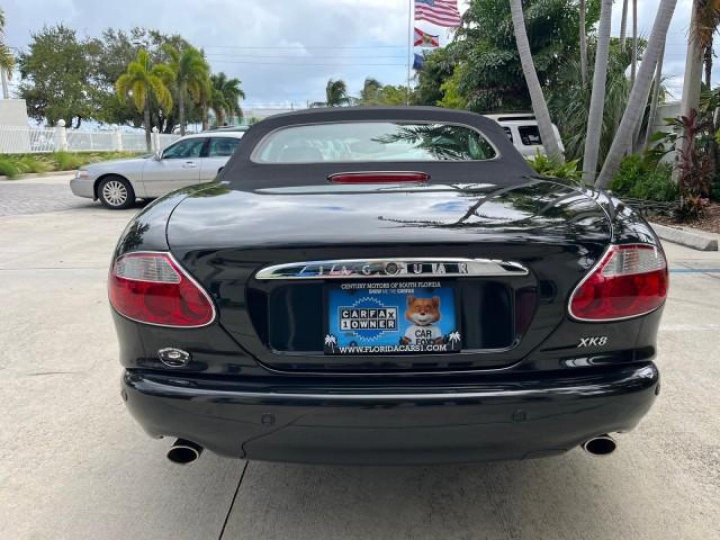 2001 Anthracite /Cashmere Jaguar XK8 1 OWNER LOW MILES 22,992 (SAJDA42C91N) with an 4.0L DOHC SPFI 32-Valve Aluminum Alloy V8 Engine engine, Automatic transmission, located at 4701 North Dixie Hwy, Pompano Beach, FL, 33064, (954) 422-2889, 26.240938, -80.123474 - OUR WEBPAGE FLORIDACARS1.COM HAS OVER 100 PHOTOS AND FREE CARFAX LINK 2001 JAGUAR XK-SERIES XK8 $75,855 NEW ROAD READY 4.0L V8 VIN: SAJDA42C91NA20320 NO ACCIDENTS 24 MPG CONVERTIBLE NO RECALLS 4.0L V8 F DOHC 32V POWER LEATHER SEATS GASOLINE 1 OWNER POWER CONVERTIBLE TOP REAR WHEEL DRIVE SUPER LOW MI - Photo#99