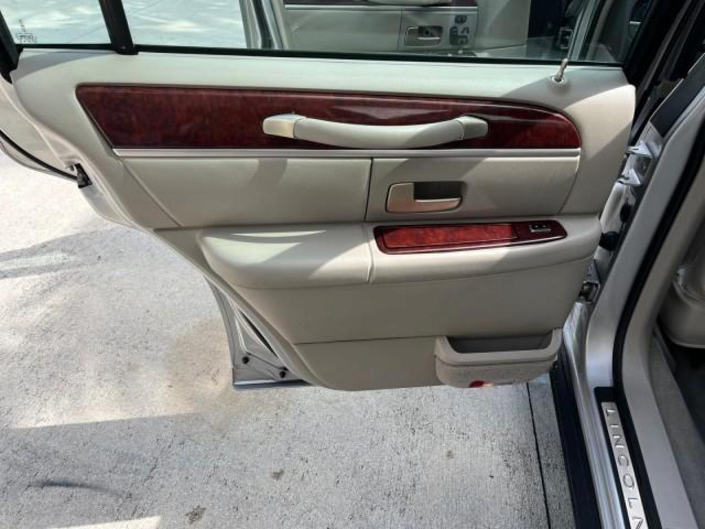 2005 Cashmere Tri-Coat /Shale/Dove Lincoln Town Car 1 FL Signature Limited LOW MILES 77,587 (1LNHM82W15Y) with an 4.6L SOHC SMPI V8 Engine engine, Automatic transmission, located at 4701 North Dixie Hwy, Pompano Beach, FL, 33064, (954) 422-2889, 26.240938, -80.123474 - OUR WEBPAGE FLORIDACARS1.COM HAS OVER 100 PHOTOS AND FREE CARFAX LINK 2005 LINCOLN TOWN CAR SIGNATURE LIMITED ROAD READY 4.6L V8 VIN: 1LNHM82W15Y640729 LOW MILES 77,587 SEDAN 4 DR NO RECALLS 4.6L V8 F OHV 16V 1 OWNER FLORIDA GASOLINE 32 SERVICE RECORDS POWER LEATHER SEATS REAR WHEEL DRIVE HEATED SEA - Photo#36