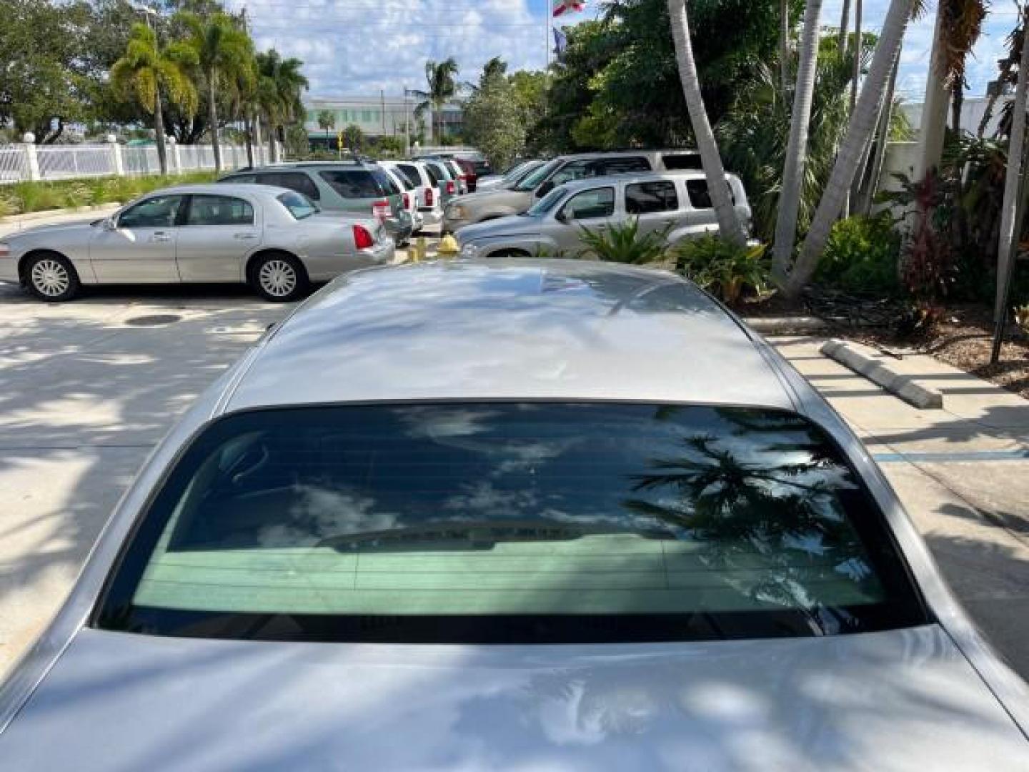 2005 Cashmere Tri-Coat /Shale/Dove Lincoln Town Car 1 FL Signature Limited LOW MILES 77,587 (1LNHM82W15Y) with an 4.6L SOHC SMPI V8 Engine engine, Automatic transmission, located at 4701 North Dixie Hwy, Pompano Beach, FL, 33064, (954) 422-2889, 26.240938, -80.123474 - OUR WEBPAGE FLORIDACARS1.COM HAS OVER 100 PHOTOS AND FREE CARFAX LINK 2005 LINCOLN TOWN CAR SIGNATURE LIMITED ROAD READY 4.6L V8 VIN: 1LNHM82W15Y640729 LOW MILES 77,587 SEDAN 4 DR NO RECALLS 4.6L V8 F OHV 16V 1 OWNER FLORIDA GASOLINE 32 SERVICE RECORDS POWER LEATHER SEATS REAR WHEEL DRIVE HEATED SEA - Photo#91