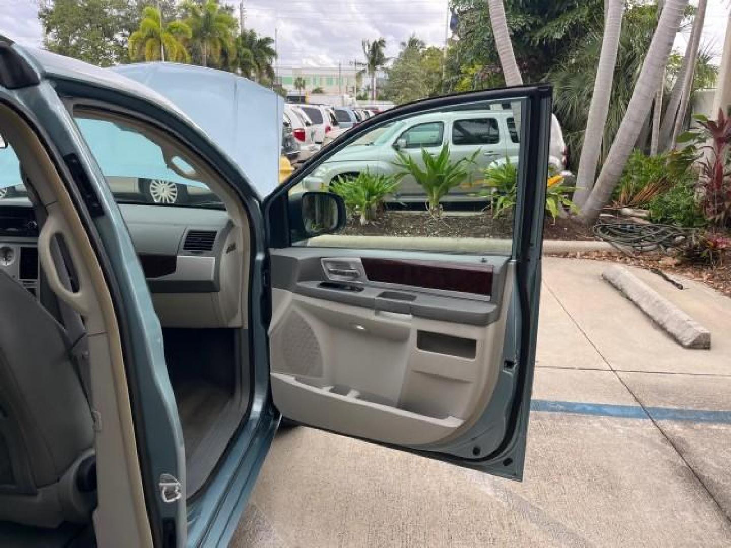 2010 Clearwater Blue Pearl /Medium slate gray/light shale Chrysler Town and Country FL Touring LOW MILES 64,041 24 SERV (2A4RR5D1XAR) with an 3.8L OHV SMPI V6 Engine engine, Automatic transmission, located at 4701 North Dixie Hwy, Pompano Beach, FL, 33064, (954) 422-2889, 26.240938, -80.123474 - OUR WEBPAGE FLORIDACARS1.COM HAS OVER 100 PHOTOS AND FREE CARFAX LINK 2010 CHRYSLER TOWN AND COUNTRY TOURING ROAD READY 3.8L V6 VIN: 2A4RR5D1XAR176083 NO ACCIDENTS VAN 24 SERVICE RECORDS NO RECALLS 3.8L V6 F OHV 12V 3 ROW SEATS FLORIDA OWNER GASOLINE POWER SEATS LOW MILES 64,041 FRONT WHEEL DRIVE PO - Photo#12