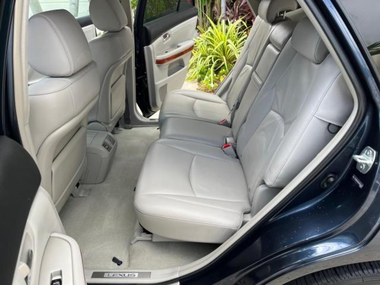 2007 Neptune Blue Mica /Light Gray Lexus RX 350 1 FL LOW MILES 67,914 (2T2GK31U57C) with an 3.5L DOHC SMPI 24-Valve V6 Engine engine, Automatic transmission, located at 4701 North Dixie Hwy, Pompano Beach, FL, 33064, (954) 422-2889, 26.240938, -80.123474 - OUR WEBPAGE FLORIDACARS1.COM HAS OVER 100 PHOTOS AND FREE CARFAX LINK 2007 LEXUS RX 350 NEW $44,434 ROAD READY VIN: 2T2GK31U57C023457 NO ACCIDENTS NO RECALLS DOOR WAGON/SPORT UTILITY 1 OWNER FLORIDA 3.5L V6 3.5L V6 F DOHC 24V LOW MILES 68,914 25 MPG GASOLINE POWER LEATHER SEATS FRONT WHEEL DRIVE POW - Photo#14