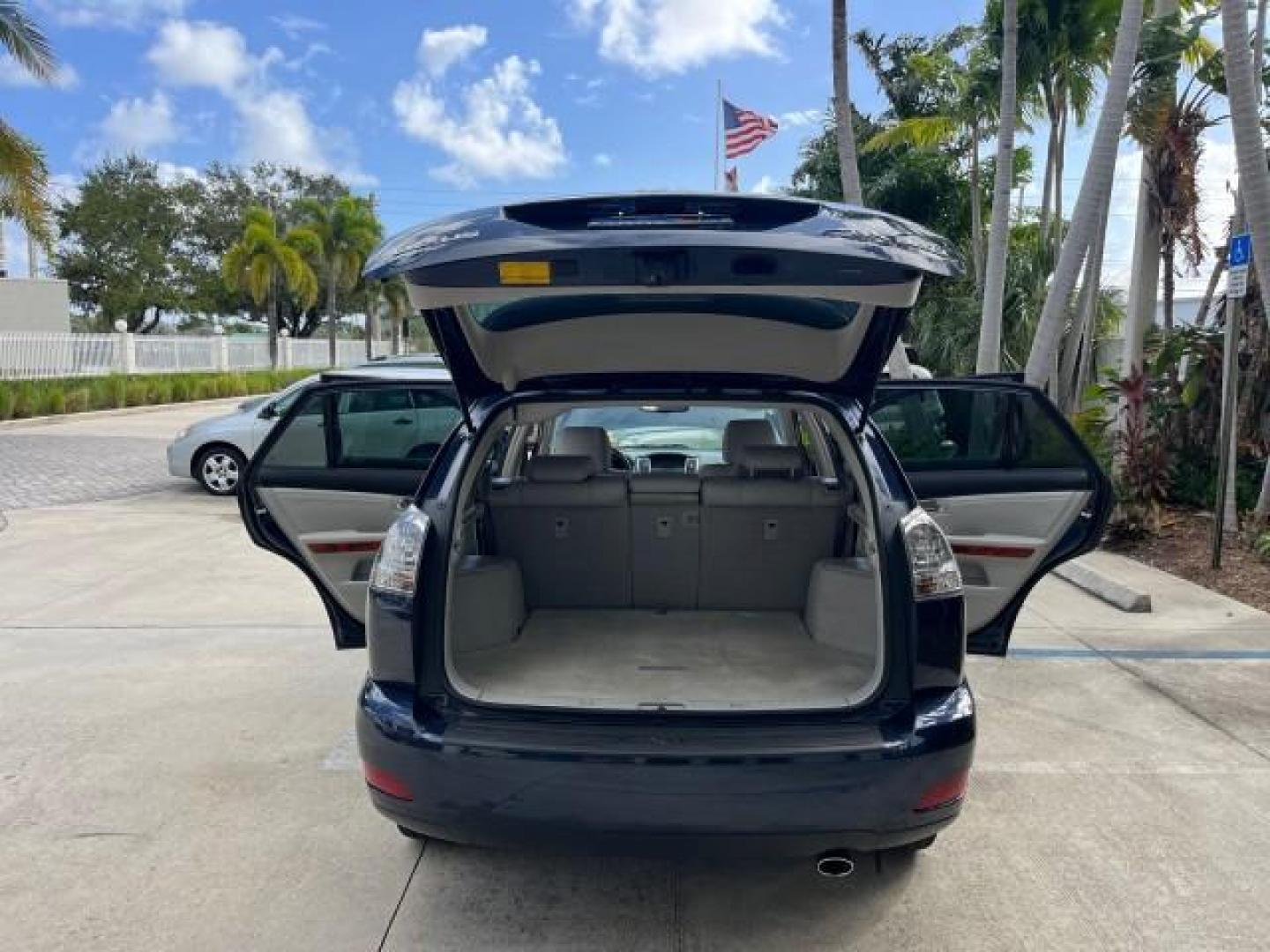 2007 Neptune Blue Mica /Light Gray Lexus RX 350 1 FL LOW MILES 67,914 (2T2GK31U57C) with an 3.5L DOHC SMPI 24-Valve V6 Engine engine, Automatic transmission, located at 4701 North Dixie Hwy, Pompano Beach, FL, 33064, (954) 422-2889, 26.240938, -80.123474 - OUR WEBPAGE FLORIDACARS1.COM HAS OVER 100 PHOTOS AND FREE CARFAX LINK 2007 LEXUS RX 350 NEW $44,434 ROAD READY VIN: 2T2GK31U57C023457 NO ACCIDENTS NO RECALLS DOOR WAGON/SPORT UTILITY 1 OWNER FLORIDA 3.5L V6 3.5L V6 F DOHC 24V LOW MILES 68,914 25 MPG GASOLINE POWER LEATHER SEATS FRONT WHEEL DRIVE POW - Photo#15