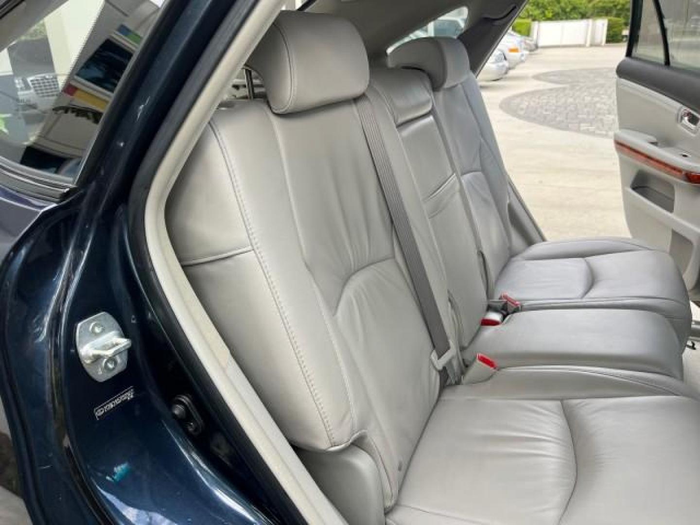 2007 Neptune Blue Mica /Light Gray Lexus RX 350 1 FL LOW MILES 67,914 (2T2GK31U57C) with an 3.5L DOHC SMPI 24-Valve V6 Engine engine, Automatic transmission, located at 4701 North Dixie Hwy, Pompano Beach, FL, 33064, (954) 422-2889, 26.240938, -80.123474 - OUR WEBPAGE FLORIDACARS1.COM HAS OVER 100 PHOTOS AND FREE CARFAX LINK 2007 LEXUS RX 350 NEW $44,434 ROAD READY VIN: 2T2GK31U57C023457 NO ACCIDENTS NO RECALLS DOOR WAGON/SPORT UTILITY 1 OWNER FLORIDA 3.5L V6 3.5L V6 F DOHC 24V LOW MILES 68,914 25 MPG GASOLINE POWER LEATHER SEATS FRONT WHEEL DRIVE POW - Photo#31