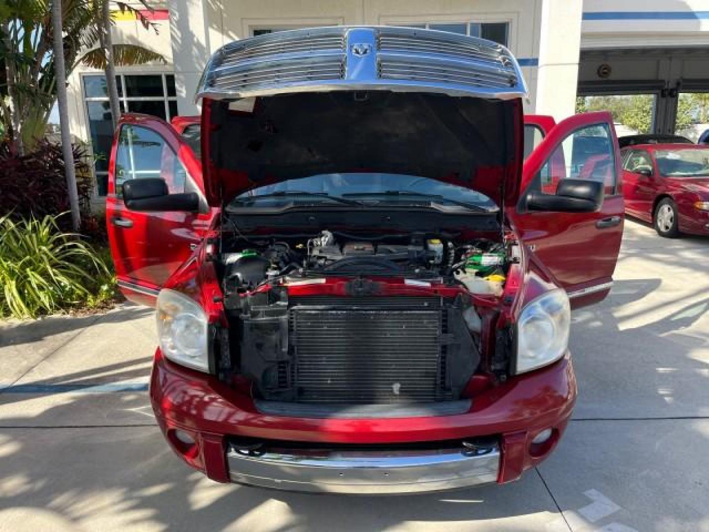 2007 Flame Red /Dark Slate Gray Dodge Ram 3500 1 FL DUALLY 6.7 TURBO DIESEL LO MI 53,485 (3D7ML48A47G) with an 6.7L Straight 6-Cyl Engine engine, Automatic transmission, located at 4701 North Dixie Hwy, Pompano Beach, FL, 33064, (954) 422-2889, 26.240938, -80.123474 - OUR WEBPAGE FLORIDACARS1.COM HAS OVER 100 PHOTOS AND FREE CARFAX LINK 2007 DODGE RAM 3500 ST ROAD READY WORK READY VIN: 3D7ML48A47G841313 NO ACCIDENTS NO RECALLS CREW PICKUP 5TH WHEEL HITCH 1 OWNER FLORIDA 6.7L I6 F LOW MILES 53,485 8,2 FT BED TURBO DIESEL POWER LEATHER SEATS REAR WHEEL DRIVE CUMMIN - Photo#15