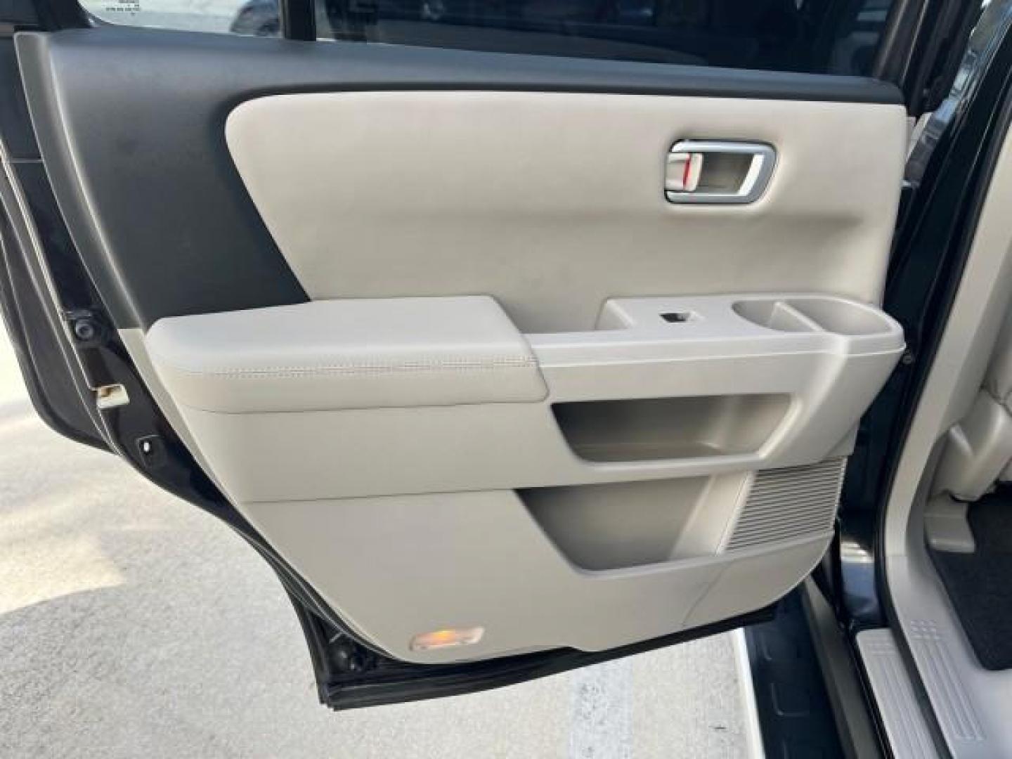 2011 Crystal Black Pearl /Gray Honda Pilot 1 FL EX-L LOW MILES 58,977 (5FNYF3H55BB) with an 3.5L SOHC MPFI 24-Valve i-VTEC V6 Engine engine, Automatic transmission, located at 4701 North Dixie Hwy, Pompano Beach, FL, 33064, (954) 422-2889, 26.240938, -80.123474 - OUR WEBPAGE FLORIDACARS1.COM HAS OVER 100 PHOTOS AND FREE CARFAX LINK 2011 HONDA PILOT EX-L ROAD READY 3.5L V6 VIN: 5FNYF3H55BB047158 NO ACCIDENTS NO RECALLS 4 DOOR WAGON/SPORT UTILITY 1 OWNER FLORIDA 3.5L V6 F SOHC 24V DUAL AC LOW MILES 58,977 GASOLINE 3 ROW SEATS POWER LEATHER SEATS FRONT WHEEL DR - Photo#48