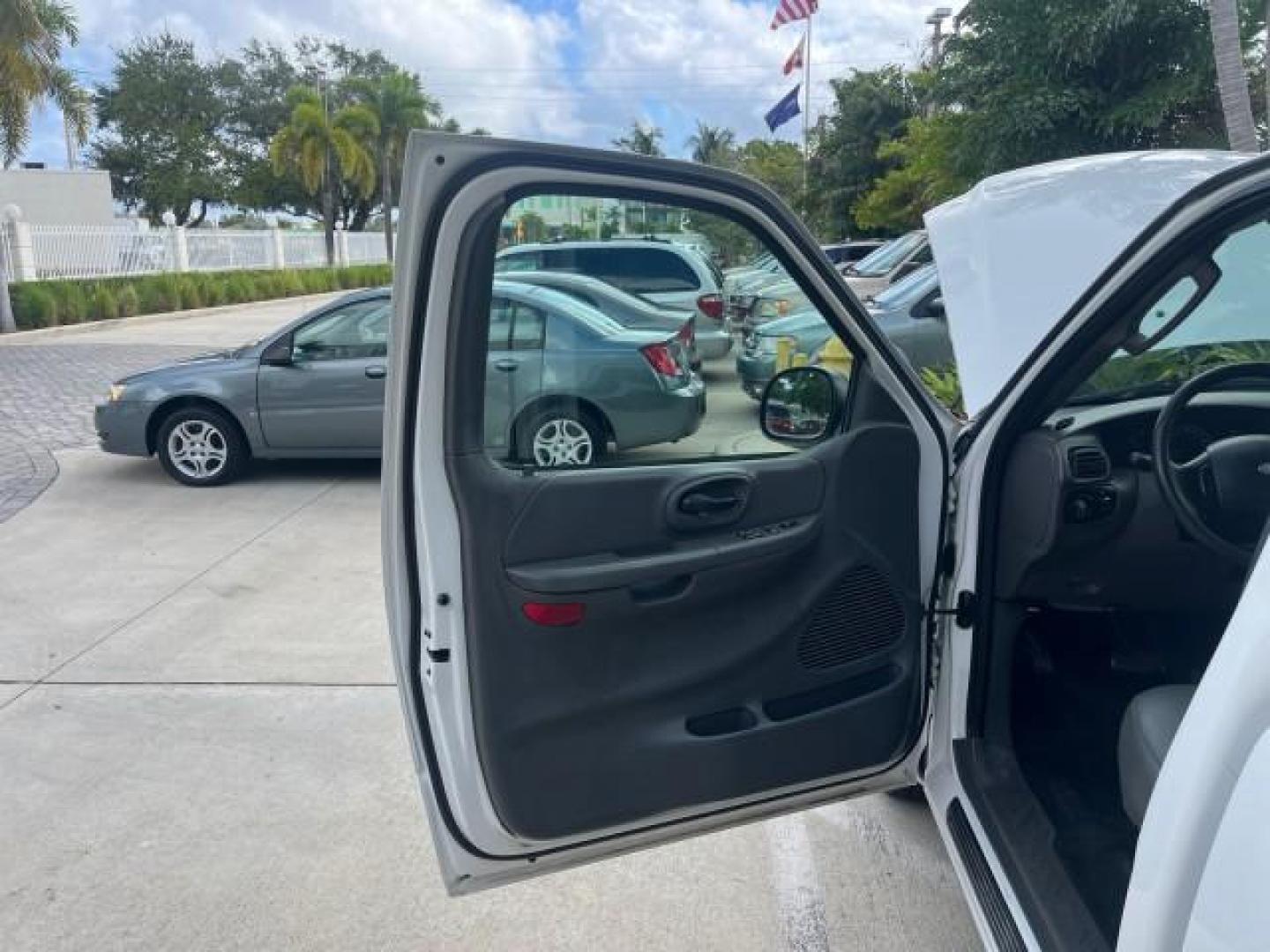 2003 Oxford White /Dark Graphite Ford F-150 1 FL XL LOW MILES 27,907 (2FTRF17L33C) with an 5.4L 8-Cyl Engine engine, Automatic transmission, located at 4701 North Dixie Hwy, Pompano Beach, FL, 33064, (954) 422-2889, 26.240938, -80.123474 - OUR WEBPAGE FLORIDACARS1.COM HAS OVER 100 PHOTOS AND FREE CARFAX LINK 2003 FORD F-150 XL LONG BED ROAD READY WORK READY VIN: 2FTRF17L33CA75039 NO ACCIDENTS 5.4L V8 PICKUP NO RECALLS 8.1FT BED 5.4L V8 F SOHC 16V 1 OWNER FLORIDA GASOLINE SUPER LOW MILES 27,907 REAR WHEEL DRIVE 18 SERVICE RECORDS Appro - Photo#9