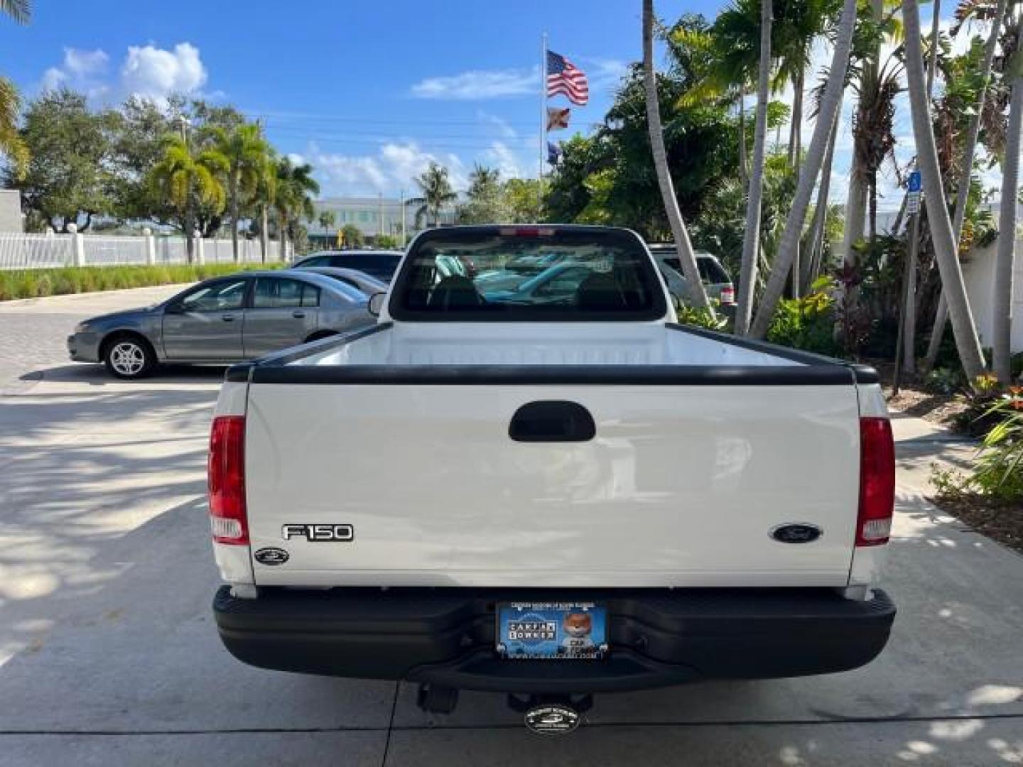 2003 Oxford White /Dark Graphite Ford F-150 1 FL XL LOW MILES 27,907 (2FTRF17L33C) with an 5.4L 8-Cyl Engine engine, Automatic transmission, located at 4701 North Dixie Hwy, Pompano Beach, FL, 33064, (954) 422-2889, 26.240938, -80.123474 - OUR WEBPAGE FLORIDACARS1.COM HAS OVER 100 PHOTOS AND FREE CARFAX LINK 2003 FORD F-150 XL LONG BED ROAD READY WORK READY VIN: 2FTRF17L33CA75039 NO ACCIDENTS 5.4L V8 PICKUP NO RECALLS 8.1FT BED 5.4L V8 F SOHC 16V 1 OWNER FLORIDA GASOLINE SUPER LOW MILES 27,907 REAR WHEEL DRIVE 18 SERVICE RECORDS Appro - Photo#61