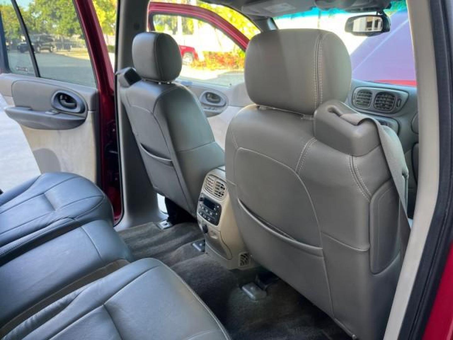 2002 Light Pewter Metallic /Dark Pewter Chevrolet TrailBlazer AWD LT LOW MILES 62,966 (1GNDT13S822) with an 4.2L Vortec 4200 DOHC SFI 24-Valve I6 Engine engine, Automatic transmission, located at 4701 North Dixie Hwy, Pompano Beach, FL, 33064, (954) 422-2889, 26.240938, -80.123474 - OUR WEBPAGE FLORIDACARS1.COM HAS OVER 100 PHOTOS AND FREE CARFAX LINK 2002 CHEVROLET TRAILBLAZER LS ROAD READY 4.2L V6 VIN: 1GNDT13S822215250 NO ACCIDENTS 4X4 4 DOOR WAGON/SPORT UTILITY NO RECALLS AWD 4.2L I6 F DOHC LOW MILES 62,966 GASOLINE FLORIDA OWNER SUNROOF REAR WHEEL DRIVE W/ 4X4 POWER LEATHE - Photo#30