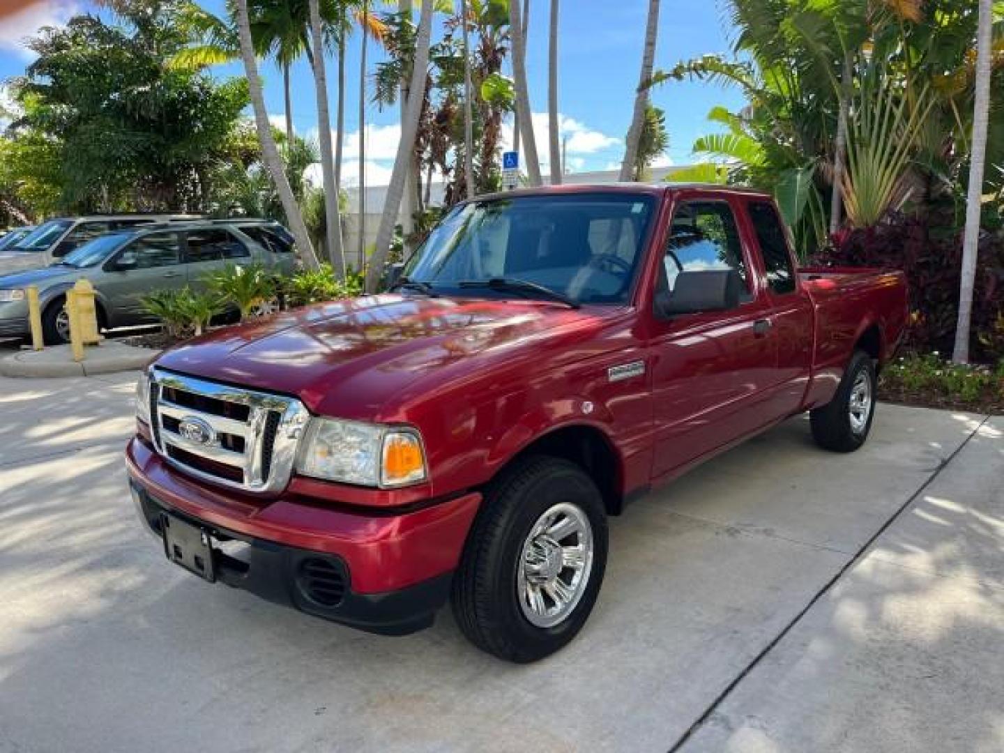 2008 Redfire Metallic /Medium Dk Flint Ford Ranger XLT SUPER CAB LOW MILES 44,681 (1FTYR44U78P) with an 3.0L OHV V6 Engine engine, Automatic transmission, located at 4701 North Dixie Hwy, Pompano Beach, FL, 33064, (954) 422-2889, 26.240938, -80.123474 - OUR WEBPAGE FLORIDACARS1.COM HAS OVER 100 PHOTOS AND FREE CARFAX LINK 2008 FORD RANGER SPORT ROAD READY WORK READY VIN: 1FTYR44U78PB16831 LOW MILES 44,681 4 DOOR EXTENDED CAB PICKUP NO ACCIDENTS 3.0L V6 3.0L V6 F NO RECALLS 6,1 FT BED GASOLINE 16 SERVICE RECORDS REAR WHEEL DRIVE POWER MIRRORS XLT 4X - Photo#3