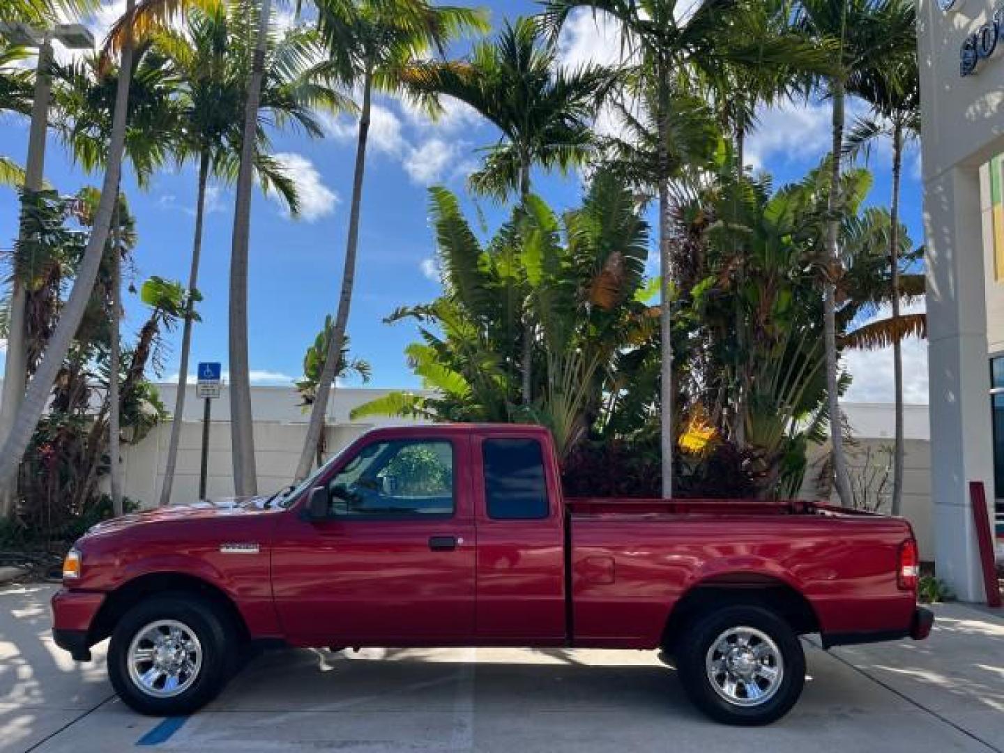 2008 Redfire Metallic /Medium Dk Flint Ford Ranger XLT SUPER CAB LOW MILES 44,681 (1FTYR44U78P) with an 3.0L OHV V6 Engine engine, Automatic transmission, located at 4701 North Dixie Hwy, Pompano Beach, FL, 33064, (954) 422-2889, 26.240938, -80.123474 - OUR WEBPAGE FLORIDACARS1.COM HAS OVER 100 PHOTOS AND FREE CARFAX LINK 2008 FORD RANGER SPORT ROAD READY WORK READY VIN: 1FTYR44U78PB16831 LOW MILES 44,681 4 DOOR EXTENDED CAB PICKUP NO ACCIDENTS 3.0L V6 3.0L V6 F NO RECALLS 6,1 FT BED GASOLINE 16 SERVICE RECORDS REAR WHEEL DRIVE POWER MIRRORS XLT 4X - Photo#4