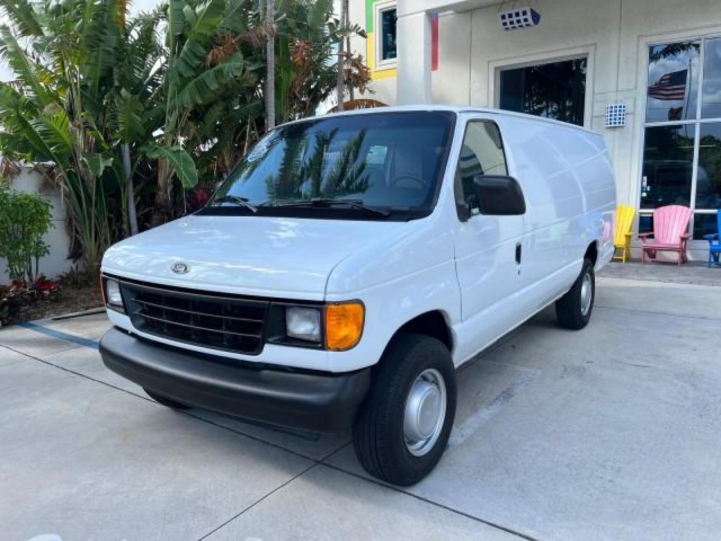 1994 WHITE /GREY Ford Econoline Cargo Van 350 EXT 1 FL LOW MILES 32,200 (1FTJS34H1RH) with an 5.8L EFI V8 Engine engine, Automatic transmission, located at 4701 North Dixie Hwy, Pompano Beach, FL, 33064, (954) 422-2889, 26.240938, -80.123474 - OUR WEBPAGE FLORIDACARS1.COM HAS OVER 100 PHOTOS AND FREE CARFAX LINK 1994 FORD E-350 SUPER EXT ROAD READY WORK READY VIN: 1FTJS34H1RHB36720 NO RECALLS 5.8L V8 VAN SUPER LOW MILES 32,200 5.8L V8 F 1 OWNER FLORIDA GASOLINE 5 SERVICE RECORDS REAR WHEEL DRIVE THIS IS ONE OF THE NICEST FORD S WE HAVE EV - Photo#64