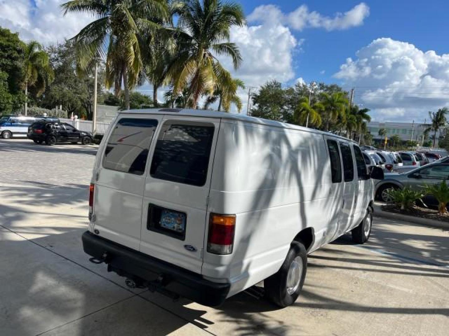 1994 WHITE /GREY Ford Econoline Cargo Van 350 EXT 1 FL LOW MILES 32,200 (1FTJS34H1RH) with an 5.8L EFI V8 Engine engine, Automatic transmission, located at 4701 North Dixie Hwy, Pompano Beach, FL, 33064, (954) 422-2889, 26.240938, -80.123474 - OUR WEBPAGE FLORIDACARS1.COM HAS OVER 100 PHOTOS AND FREE CARFAX LINK 1994 FORD E-350 SUPER EXT ROAD READY WORK READY VIN: 1FTJS34H1RHB36720 NO RECALLS 5.8L V8 VAN SUPER LOW MILES 32,200 5.8L V8 F 1 OWNER FLORIDA GASOLINE 5 SERVICE RECORDS REAR WHEEL DRIVE THIS IS ONE OF THE NICEST FORD S WE HAVE EV - Photo#91