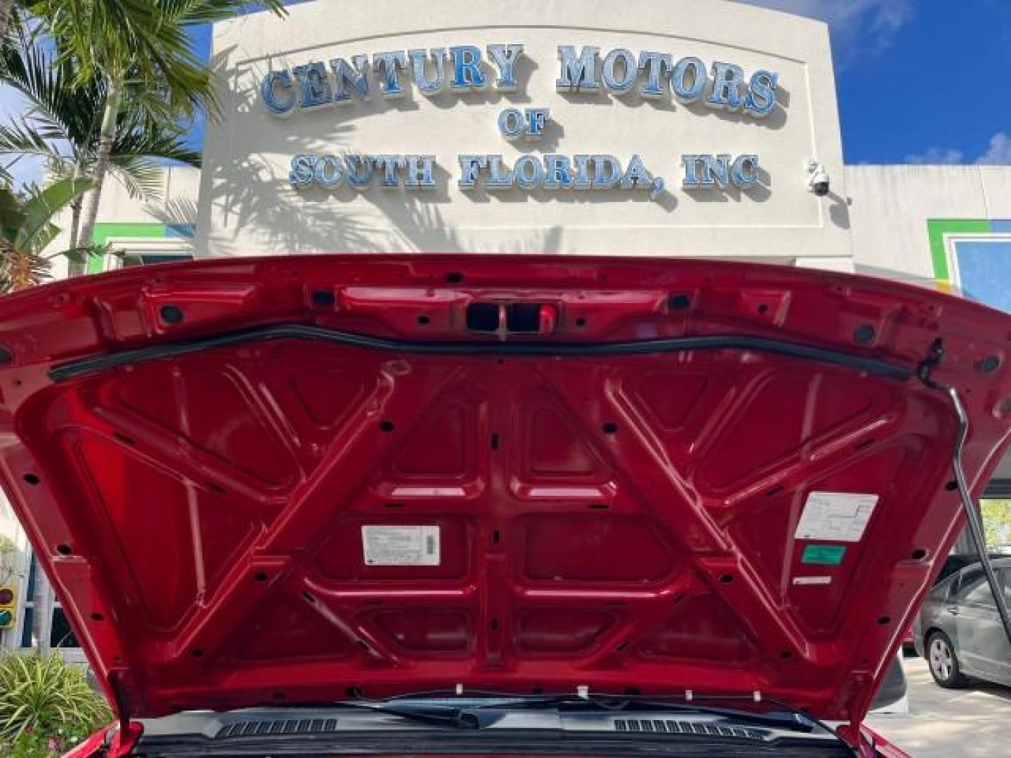 2001 Aztec Red /Sage Nissan Xterra 1 FL XE LOW MILES 74,844 (5N1ED28T41C) with an 3.3L SOHC SMPI V6 Engine engine, Automatic transmission, located at 4701 North Dixie Hwy, Pompano Beach, FL, 33064, (954) 422-2889, 26.240938, -80.123474 - 2001 NISSAN XTERRA SE ROAD READY 3.3L V6 VIN: 5N1ED28T41C522095 LOW MILES 74,844 4 DOOR WAGON/SPORT UTILITY NO RECALLS 3.3L V6 F SOHC 1 OWNER FLORIDA GASOLINE 39 SERVICE RECORDS REAR WHEEL DRIVE POWER MIRRORS Alloy Wheels Anti-Theft System Approach Lights Black Roof Rack Cruise Control Fog Lights Fr - Photo#69