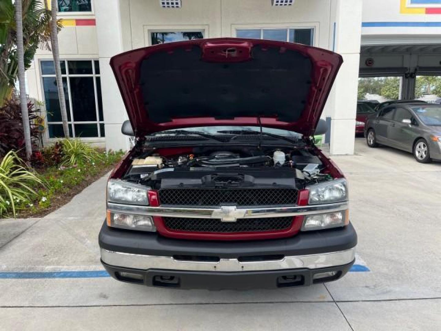 2004 Victory Red /Medium Neutral Chevrolet Avalanche 1 FL LOW MILES 64,757 (3GNEC12T94G) with an 5.3L Vortec 5300 V8 SFI Engine engine, Automatic transmission, located at 4701 North Dixie Hwy, Pompano Beach, FL, 33064, (954) 422-2889, 26.240938, -80.123474 - OUR WEBPAGE FLORIDACARS1.COM HAS OVER 100 PHOTOS AND FREE CARFAX LINK 2004 CHEVROLET AVALANCHE 1500 ROAD READY WORK READY VIN: 3GNEC12T94G250260 NO ACCIDENTS NO RECALLS SPORT PICKUP 1 OWNER FLORIDA 5.3L V8 5.3L V8 F LOW MILES 64,757 5.3 FT BED GASOLINE 12 SERVICE RECORDS REAR WHEEL DRIVE POWER SEATS - Photo#66