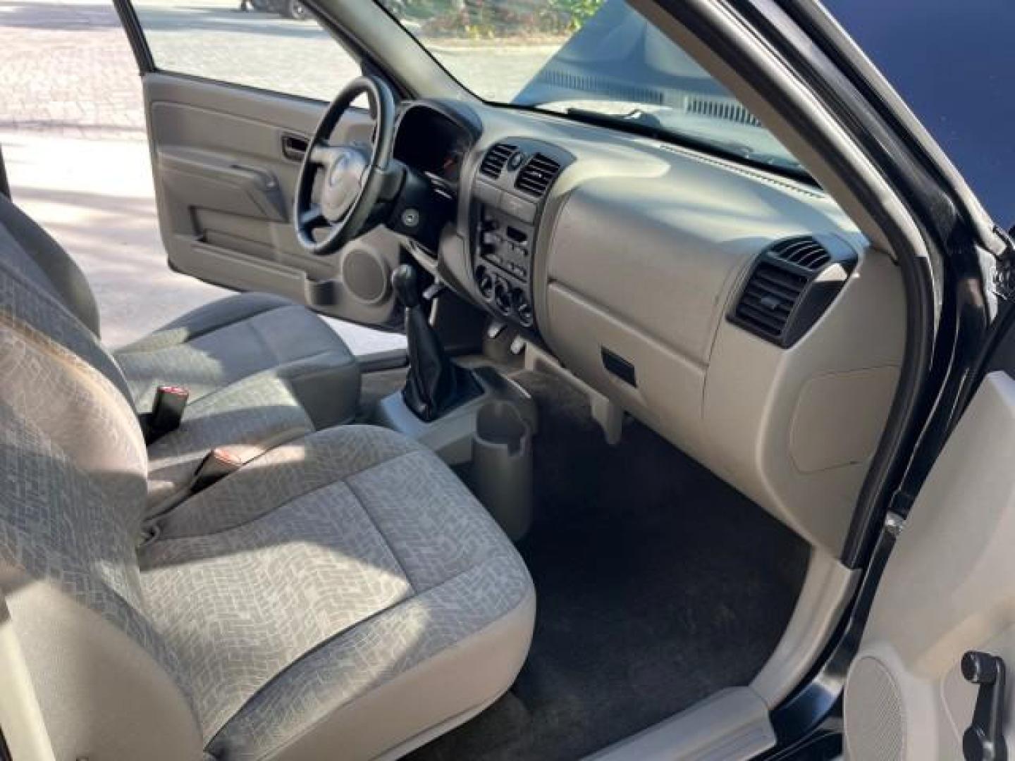 2006 Black /Light Cashmere Chevrolet Colorado 1 FL LS LOW MILES 53,797 (1GCCS148368) with an 2.8L DOHC 4-Cyl MFI Engine engine, Manual transmission, located at 4701 North Dixie Hwy, Pompano Beach, FL, 33064, (954) 422-2889, 26.240938, -80.123474 - OUR WEBPAGE FLORIDACARS1.COM HAS OVER 100 PHOTOS AND FREE CARFAX LINK 2006 CHEVROLET COLORADO WORK TRUCK ROAD READY WORK READY VIN: 1GCCS148368250775 NO ACCIDENTS 2.8L I4 PICKUP 1 OWNER FLORIDA 2.8L I4 F LOW MILES 53,797 25 MPG GASOLINE 6.1 FT BED LENGHT REAR WHEEL DRIVE MANUAL 5 SERVICE RECORDS 6.1 - Photo#26