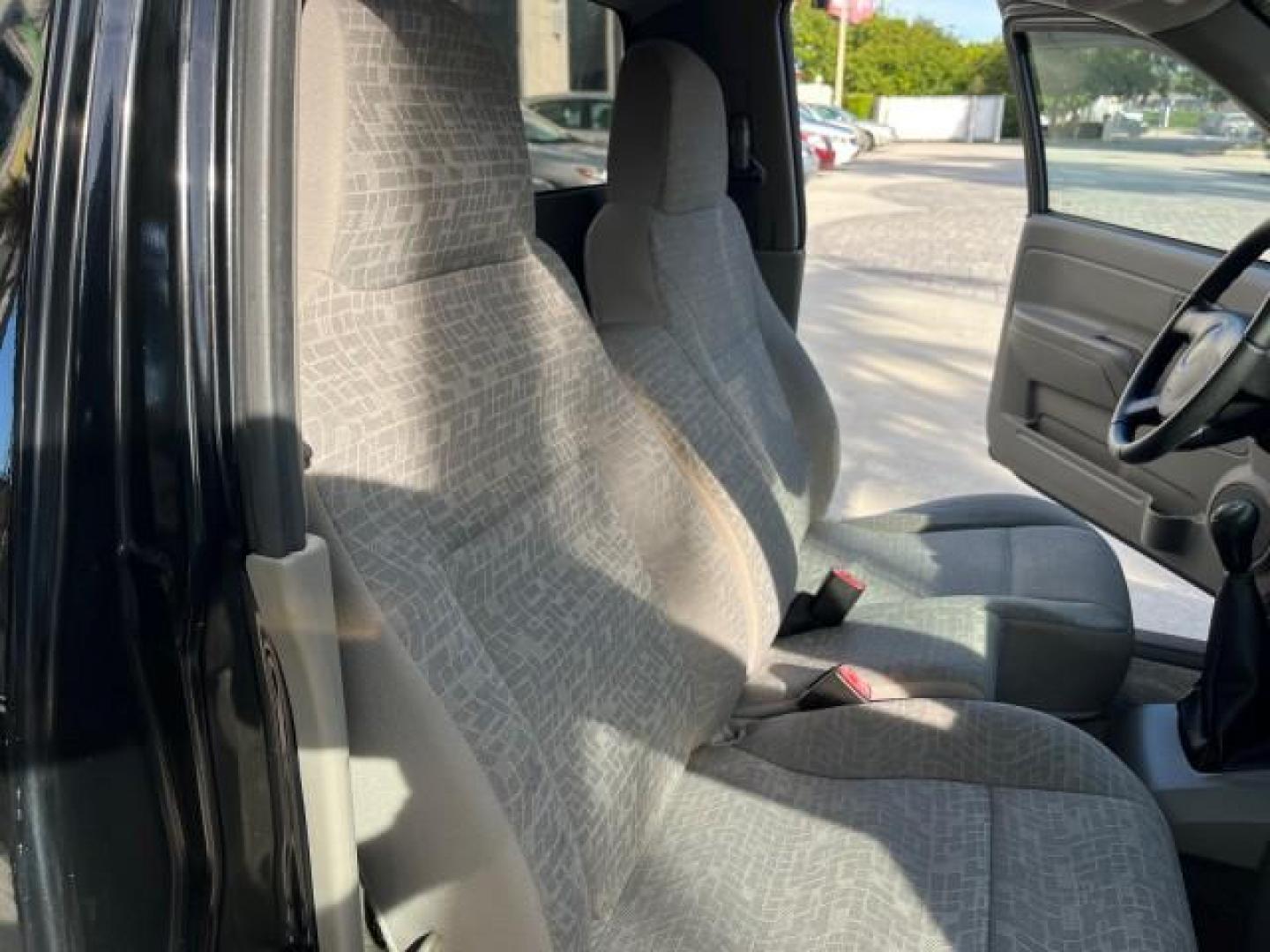 2006 Black /Light Cashmere Chevrolet Colorado 1 FL LS LOW MILES 53,797 (1GCCS148368) with an 2.8L DOHC 4-Cyl MFI Engine engine, Manual transmission, located at 4701 North Dixie Hwy, Pompano Beach, FL, 33064, (954) 422-2889, 26.240938, -80.123474 - OUR WEBPAGE FLORIDACARS1.COM HAS OVER 100 PHOTOS AND FREE CARFAX LINK 2006 CHEVROLET COLORADO WORK TRUCK ROAD READY WORK READY VIN: 1GCCS148368250775 NO ACCIDENTS 2.8L I4 PICKUP 1 OWNER FLORIDA 2.8L I4 F LOW MILES 53,797 25 MPG GASOLINE 6.1 FT BED LENGHT REAR WHEEL DRIVE MANUAL 5 SERVICE RECORDS 6.1 - Photo#27