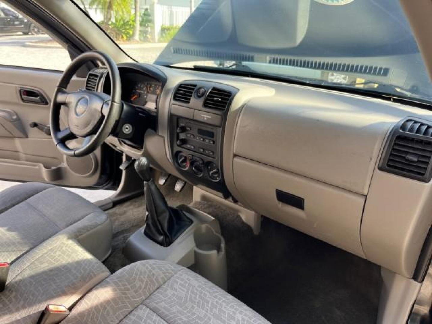 2006 Black /Light Cashmere Chevrolet Colorado 1 FL LS LOW MILES 53,797 (1GCCS148368) with an 2.8L DOHC 4-Cyl MFI Engine engine, Manual transmission, located at 4701 North Dixie Hwy, Pompano Beach, FL, 33064, (954) 422-2889, 26.240938, -80.123474 - OUR WEBPAGE FLORIDACARS1.COM HAS OVER 100 PHOTOS AND FREE CARFAX LINK 2006 CHEVROLET COLORADO WORK TRUCK ROAD READY WORK READY VIN: 1GCCS148368250775 NO ACCIDENTS 2.8L I4 PICKUP 1 OWNER FLORIDA 2.8L I4 F LOW MILES 53,797 25 MPG GASOLINE 6.1 FT BED LENGHT REAR WHEEL DRIVE MANUAL 5 SERVICE RECORDS 6.1 - Photo#28
