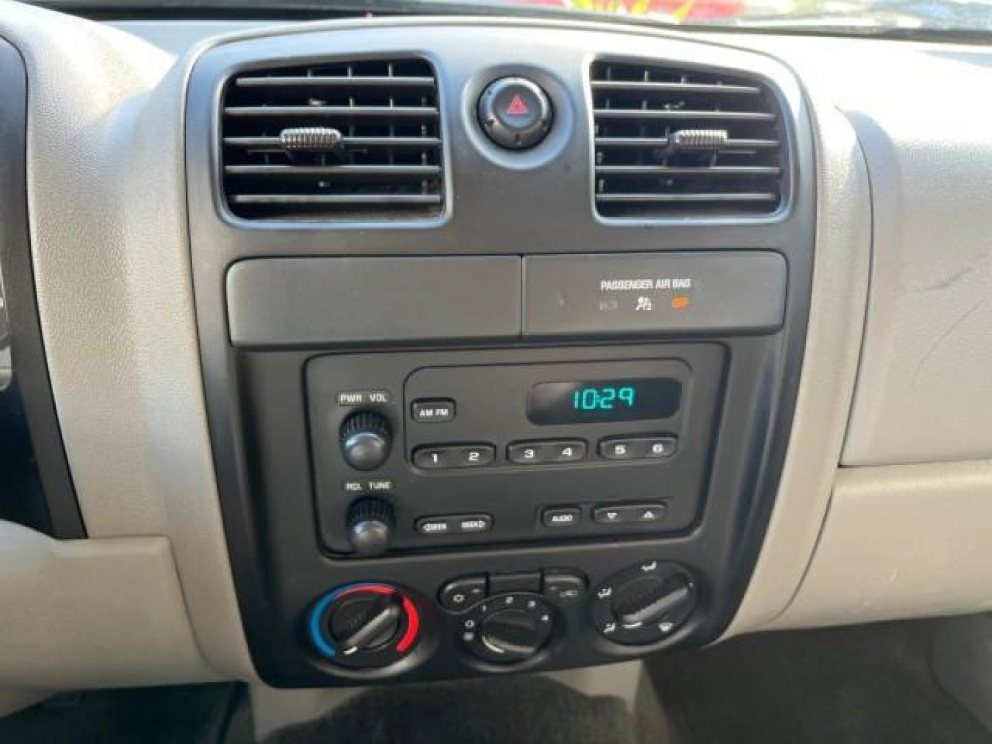 2006 Black /Light Cashmere Chevrolet Colorado 1 FL LS LOW MILES 53,797 (1GCCS148368) with an 2.8L DOHC 4-Cyl MFI Engine engine, Manual transmission, located at 4701 North Dixie Hwy, Pompano Beach, FL, 33064, (954) 422-2889, 26.240938, -80.123474 - OUR WEBPAGE FLORIDACARS1.COM HAS OVER 100 PHOTOS AND FREE CARFAX LINK 2006 CHEVROLET COLORADO WORK TRUCK ROAD READY WORK READY VIN: 1GCCS148368250775 NO ACCIDENTS 2.8L I4 PICKUP 1 OWNER FLORIDA 2.8L I4 F LOW MILES 53,797 25 MPG GASOLINE 6.1 FT BED LENGHT REAR WHEEL DRIVE MANUAL 5 SERVICE RECORDS 6.1 - Photo#40