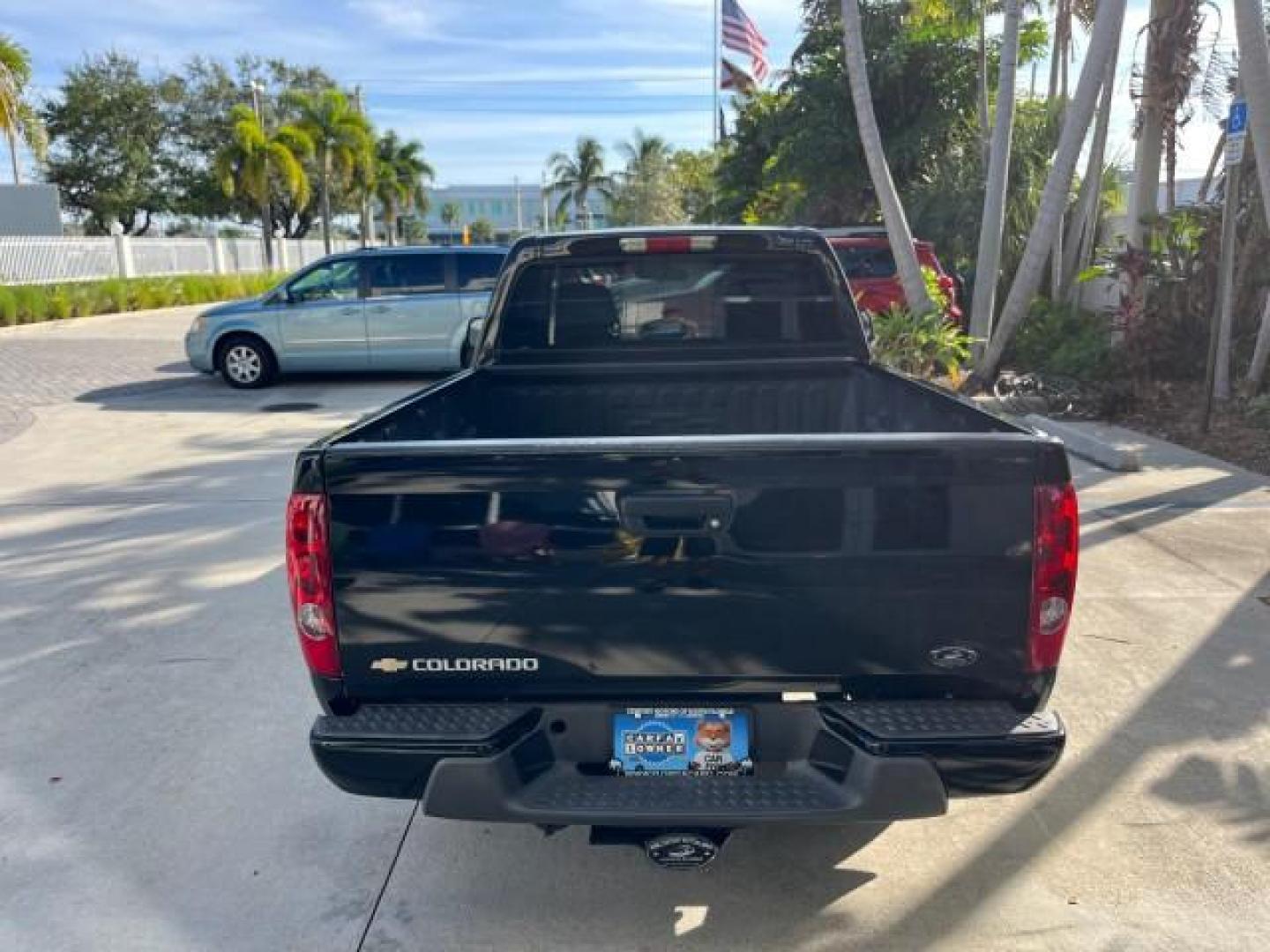 2006 Black /Light Cashmere Chevrolet Colorado 1 FL LS LOW MILES 53,797 (1GCCS148368) with an 2.8L DOHC 4-Cyl MFI Engine engine, Manual transmission, located at 4701 North Dixie Hwy, Pompano Beach, FL, 33064, (954) 422-2889, 26.240938, -80.123474 - OUR WEBPAGE FLORIDACARS1.COM HAS OVER 100 PHOTOS AND FREE CARFAX LINK 2006 CHEVROLET COLORADO WORK TRUCK ROAD READY WORK READY VIN: 1GCCS148368250775 NO ACCIDENTS 2.8L I4 PICKUP 1 OWNER FLORIDA 2.8L I4 F LOW MILES 53,797 25 MPG GASOLINE 6.1 FT BED LENGHT REAR WHEEL DRIVE MANUAL 5 SERVICE RECORDS 6.1 - Photo#87