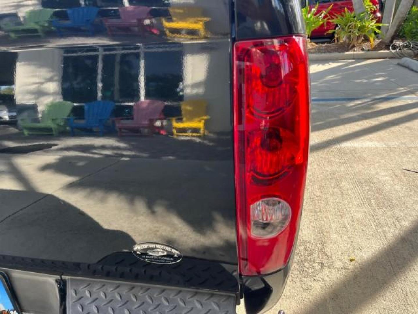 2006 Black /Light Cashmere Chevrolet Colorado 1 FL LS LOW MILES 53,797 (1GCCS148368) with an 2.8L DOHC 4-Cyl MFI Engine engine, Manual transmission, located at 4701 North Dixie Hwy, Pompano Beach, FL, 33064, (954) 422-2889, 26.240938, -80.123474 - OUR WEBPAGE FLORIDACARS1.COM HAS OVER 100 PHOTOS AND FREE CARFAX LINK 2006 CHEVROLET COLORADO WORK TRUCK ROAD READY WORK READY VIN: 1GCCS148368250775 NO ACCIDENTS 2.8L I4 PICKUP 1 OWNER FLORIDA 2.8L I4 F LOW MILES 53,797 25 MPG GASOLINE 6.1 FT BED LENGHT REAR WHEEL DRIVE MANUAL 5 SERVICE RECORDS 6.1 - Photo#90