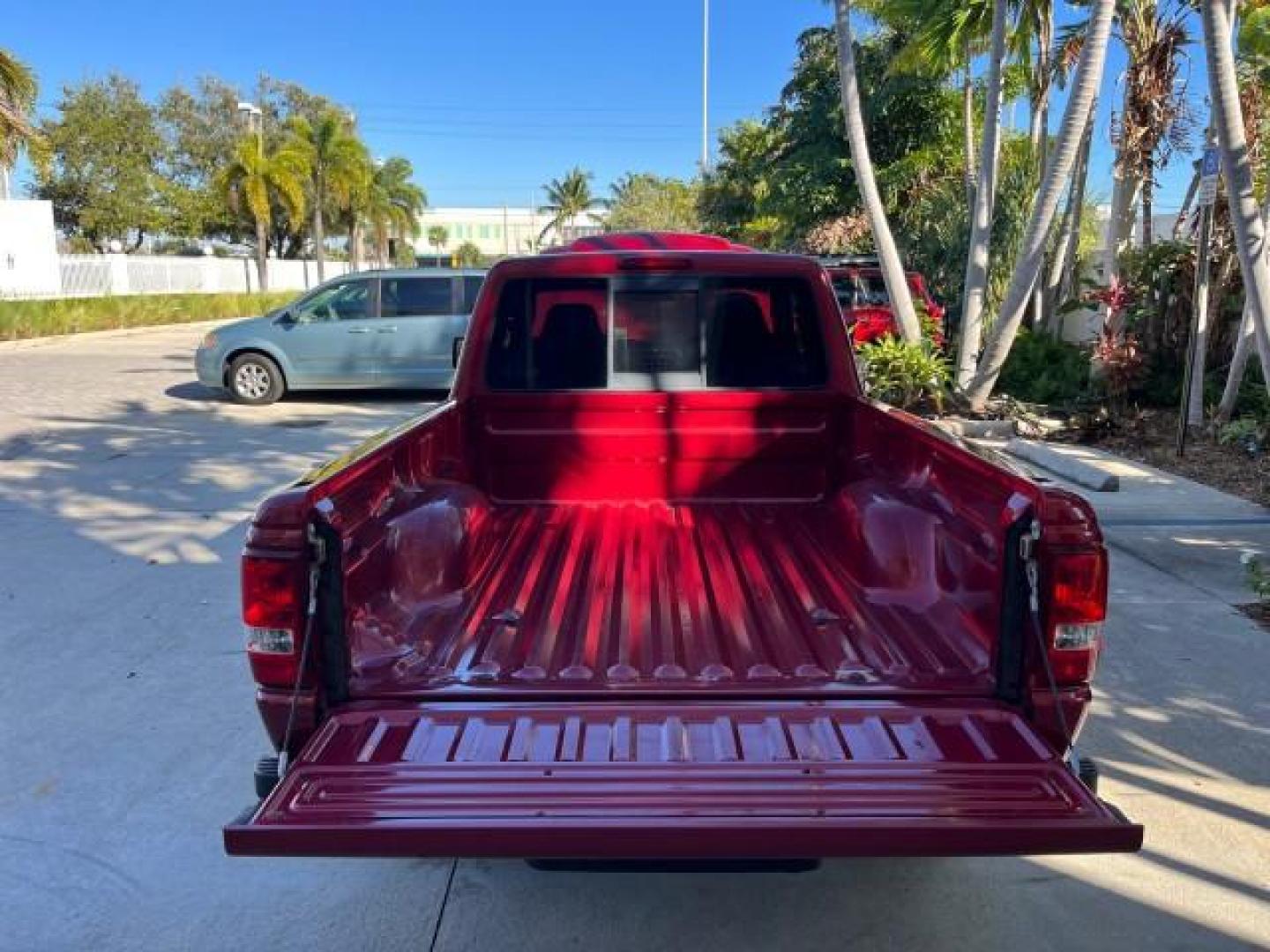 2007 Redfire /Medium Dk Flint Ford Ranger FL XLT LOW MILES 71,438 5SPD (1FTYR14D47P) with an 2.3L DOHC 16-Valve I4 Engine engine, Manual transmission, located at 4701 North Dixie Hwy, Pompano Beach, FL, 33064, (954) 422-2889, 26.240938, -80.123474 - OUR WEBPAGE FLORIDACARS1.COM HAS OVER 100 PHOTOS AND FREE CARFAX LINK 2007 FORD RANGER XL ROAD READY WORK READY VIN: 1FTYR14D47PA12424 NO ACCIDENTS 2.3L I4 CLUB CAB PICKUP FLORIDA OWNER 29 MPG 2.3L 4 F 5 SPD 4 CYL HARD TO FIND LOW MILES 71,438 XLT GASOLINE 6.0 FT BED LENGTH REAR WHEEL DRIVE MANUAL 1 - Photo#59