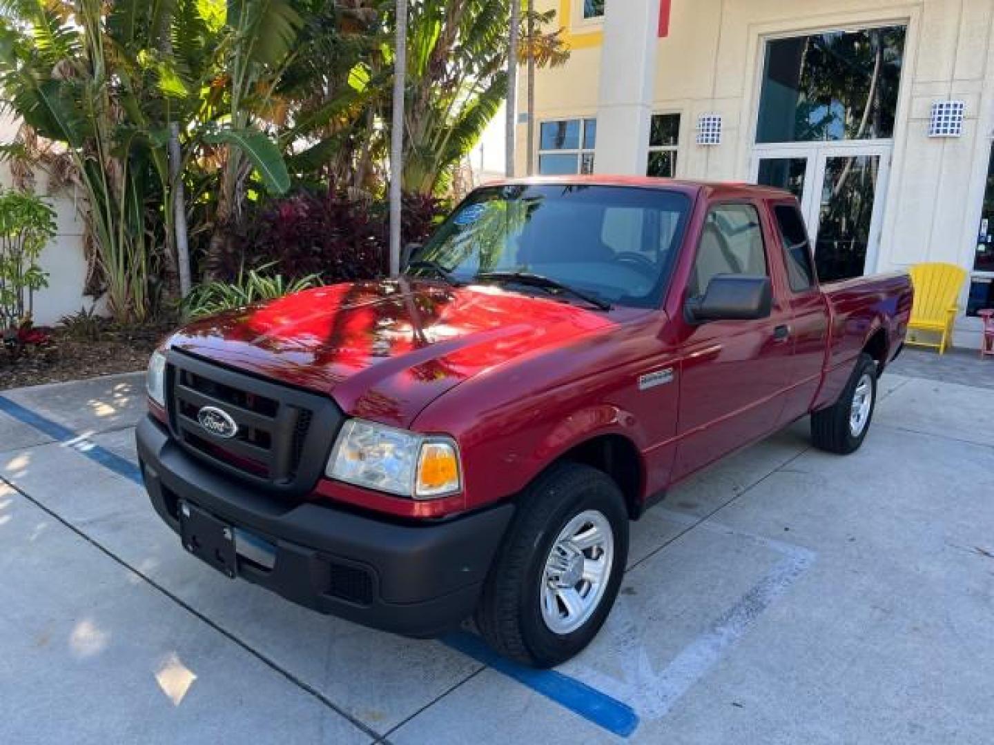 2007 Redfire /Medium Dk Flint Ford Ranger FL XLT LOW MILES 71,438 5SPD (1FTYR14D47P) with an 2.3L DOHC 16-Valve I4 Engine engine, Manual transmission, located at 4701 North Dixie Hwy, Pompano Beach, FL, 33064, (954) 422-2889, 26.240938, -80.123474 - OUR WEBPAGE FLORIDACARS1.COM HAS OVER 100 PHOTOS AND FREE CARFAX LINK 2007 FORD RANGER XL ROAD READY WORK READY VIN: 1FTYR14D47PA12424 NO ACCIDENTS 2.3L I4 CLUB CAB PICKUP FLORIDA OWNER 29 MPG 2.3L 4 F 5 SPD 4 CYL HARD TO FIND LOW MILES 71,438 XLT GASOLINE 6.0 FT BED LENGTH REAR WHEEL DRIVE MANUAL 1 - Photo#73