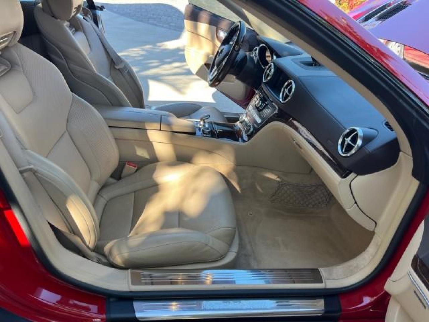 2013 Mars Red /Beige/Brown Mercedes-Benz SL-Class SL 550 LOW MILES 19,662 (WDDJK7DA9DF) with an 4.6L DOHC DI 32-Valve Twin-Turbo V8 Engine engine, Automatic transmission, located at 4701 North Dixie Hwy, Pompano Beach, FL, 33064, (954) 422-2889, 26.240938, -80.123474 - OUR WEBPAGE FLORIDACARS1.COM HAS OVER 100 PHOTOS AND FREE CARFAX LINK 2013 MERCEDES-BENZ SL-CLASS SL 550 NEW $143,780 4.6L V8 SUNROOF VIN: WDDJK7DA9DF015356 NO RECALLS FLORIDA OWNER CONVERTIBLE POWER CONVERTIBLE TOP 25 MPG 4.6L V8 F DOHC 32V POWER LEATHER SEATS NAVIGATION GASOLINE BACK UP CAMERA/SEN - Photo#13