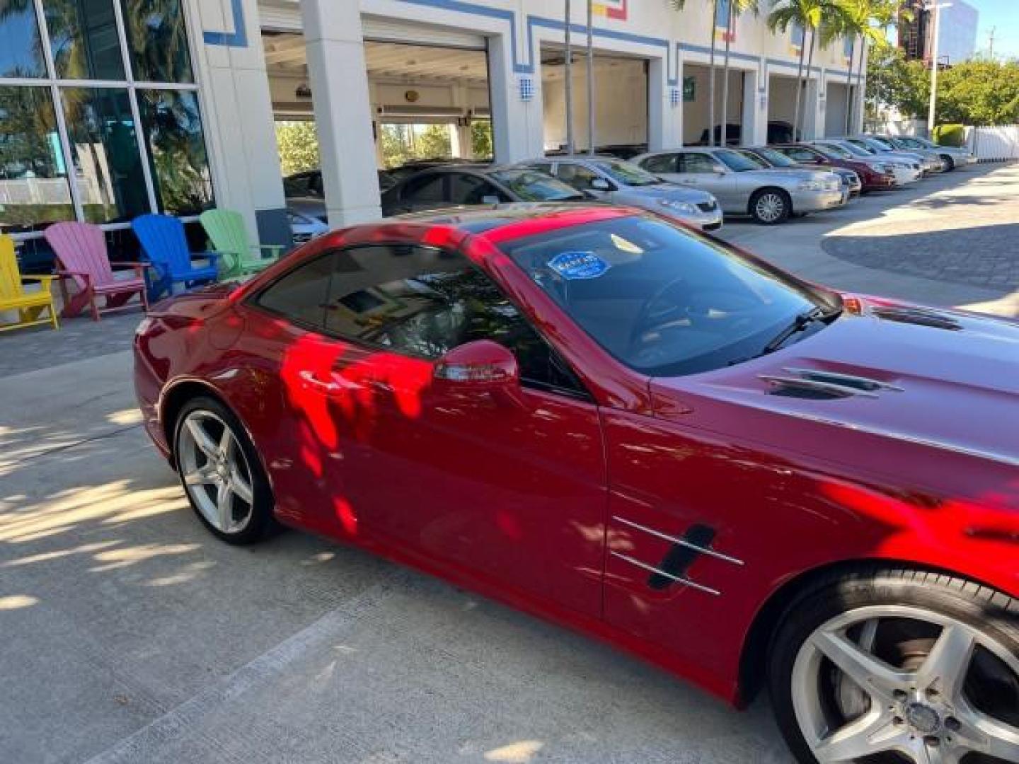 2013 Mars Red /Beige/Brown Mercedes-Benz SL-Class SL 550 LOW MILES 19,662 (WDDJK7DA9DF) with an 4.6L DOHC DI 32-Valve Twin-Turbo V8 Engine engine, Automatic transmission, located at 4701 North Dixie Hwy, Pompano Beach, FL, 33064, (954) 422-2889, 26.240938, -80.123474 - OUR WEBPAGE FLORIDACARS1.COM HAS OVER 100 PHOTOS AND FREE CARFAX LINK 2013 MERCEDES-BENZ SL-CLASS SL 550 NEW $143,780 4.6L V8 SUNROOF VIN: WDDJK7DA9DF015356 NO RECALLS FLORIDA OWNER CONVERTIBLE POWER CONVERTIBLE TOP 25 MPG 4.6L V8 F DOHC 32V POWER LEATHER SEATS NAVIGATION GASOLINE BACK UP CAMERA/SEN - Photo#98