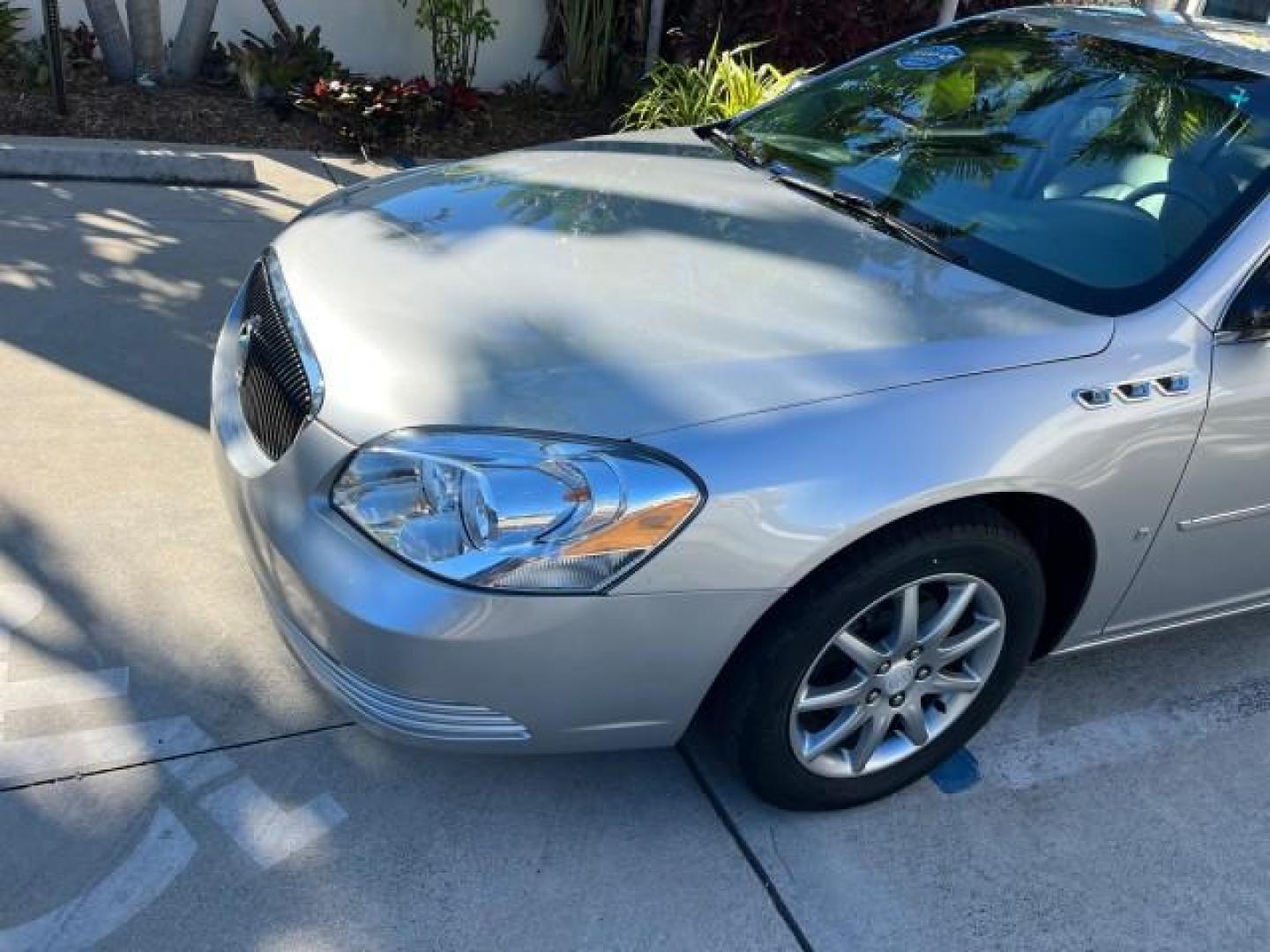 2007 Platinum Metallic /Cocoa/Shale Buick Lucerne V6 CXL LOW MILES 36,082 (1G4HD57247U) with an 3.8L V6 SFI Engine engine, Automatic transmission, located at 4701 North Dixie Hwy, Pompano Beach, FL, 33064, (954) 422-2889, 26.240938, -80.123474 - OUR WEBPAGE FLORIDACARS1.COM HAS OVER 100 PHOTOS AND FREE CARFAX LINK 2007 BUICK LUCERNE CXL V6 ROAD READY 3.8L V6 CXL VIN: 1G4HD57247U216623 NO RECALLS 26 MPG SEDAN 4 DR SUPER LOW MILES 36,082 3.8L V6 F 3800 THE BEST POWER LEATHER SEATS GASOLINE 7 SERVICE RECORDS FRONT WHEEL DRIVE POWER MIRRORS Ada - Photo#90