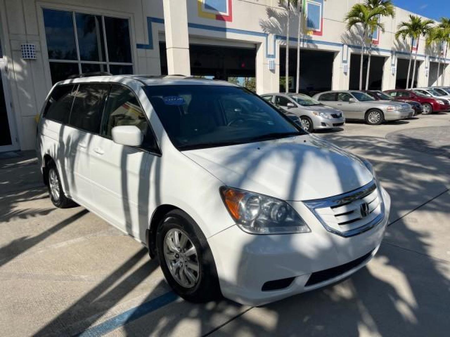 2010 Taffeta White /Ivory Honda Odyssey EX-L LOW MILES 78,635 (5FNRL3H73AB) with an 3.5L V6 Cylinder Engine engine, Automatic transmission, located at 4701 North Dixie Hwy, Pompano Beach, FL, 33064, (954) 422-2889, 26.240938, -80.123474 - OUR WEBPAGE FLORIDACARS1.COM HAS OVER 100 PHOTOS AND FREE CARFAX LINK 2010 HONDA ODYSSEY EX-L W/DVD ROAD READY 3.5L V6 25 MPG VIN: 5FNRL3H73AB055515 NO ACCIDENTS NO RECALLS VAN FLORIDA OWNER SUNROOF 3.5L V6 F SOHC 24V BACK UP CAMERA POWER SLIDING DOORS DVD GASOLINE LOW MILES 78,635 3 ROW POWER LEATH - Photo#90