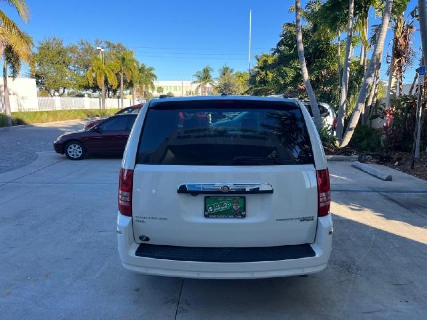 2010 Stone White /Medium slate gray/light shale Chrysler Town and Country Limited LOW MILES 52,265 (2A4RR7DX7AR) with an 4.0L SOHC SMPI 24v V6 Engine engine, Automatic transmission, located at 4701 North Dixie Hwy, Pompano Beach, FL, 33064, (954) 422-2889, 26.240938, -80.123474 - OUR WEBPAGE FLORIDACARS1.COM HAS OVER 100 PHOTOS AND FREE CARFAX LINK 2010 CHRYSLER TOWN AND COUNTRY LIMITED ROAD READY 4.0L V6 VIN: 2A4RR7DX7AR468225 NO ACCIDENTS 3 ROW SEATS VAN PARK SENSORS POWER LEATHER SEATS 4.0L V6 F SOHC 24V FLORIDA OWNER POWER SLIDING DOORS GASOLINE LOW MILES 52,265 BACK UP - Photo#6