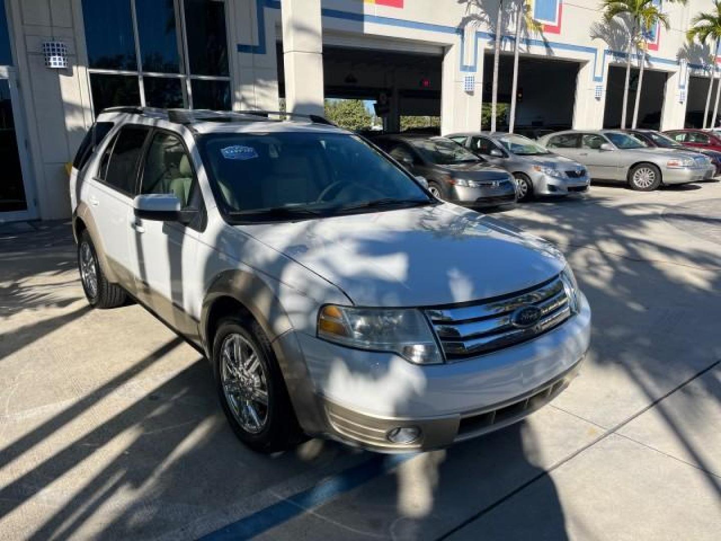 2008 Oxford White /Camel Ford Taurus X Eddie Bauer LOW MILES 39,063 (1FMDK07W18G) with an 3.5L SMPI 24-Valve V6 Duratec Engine engine, Automatic transmission, located at 4701 North Dixie Hwy, Pompano Beach, FL, 33064, (954) 422-2889, 26.240938, -80.123474 - OUR WEBPAGE FLORIDACARS1.COM HAS OVER 100 PHOTOS AND FREE CARFAX LINK 2008 FORD TAURUS X EDDIE BAUER ROAD READY 3.5L V6 VIN: 1FMDK07W18GA43864 FLORIDA OWNER 4 DOOR WAGON/SPORT UTILITY LOW MILES 39,063 3.5L V6 F 3 ROW LEATHER SEATS GASOLINE PARK SENSORS POWER SEATS/MIRRORS FRONT WHEEL DRIVE POWER SUN - Photo#86