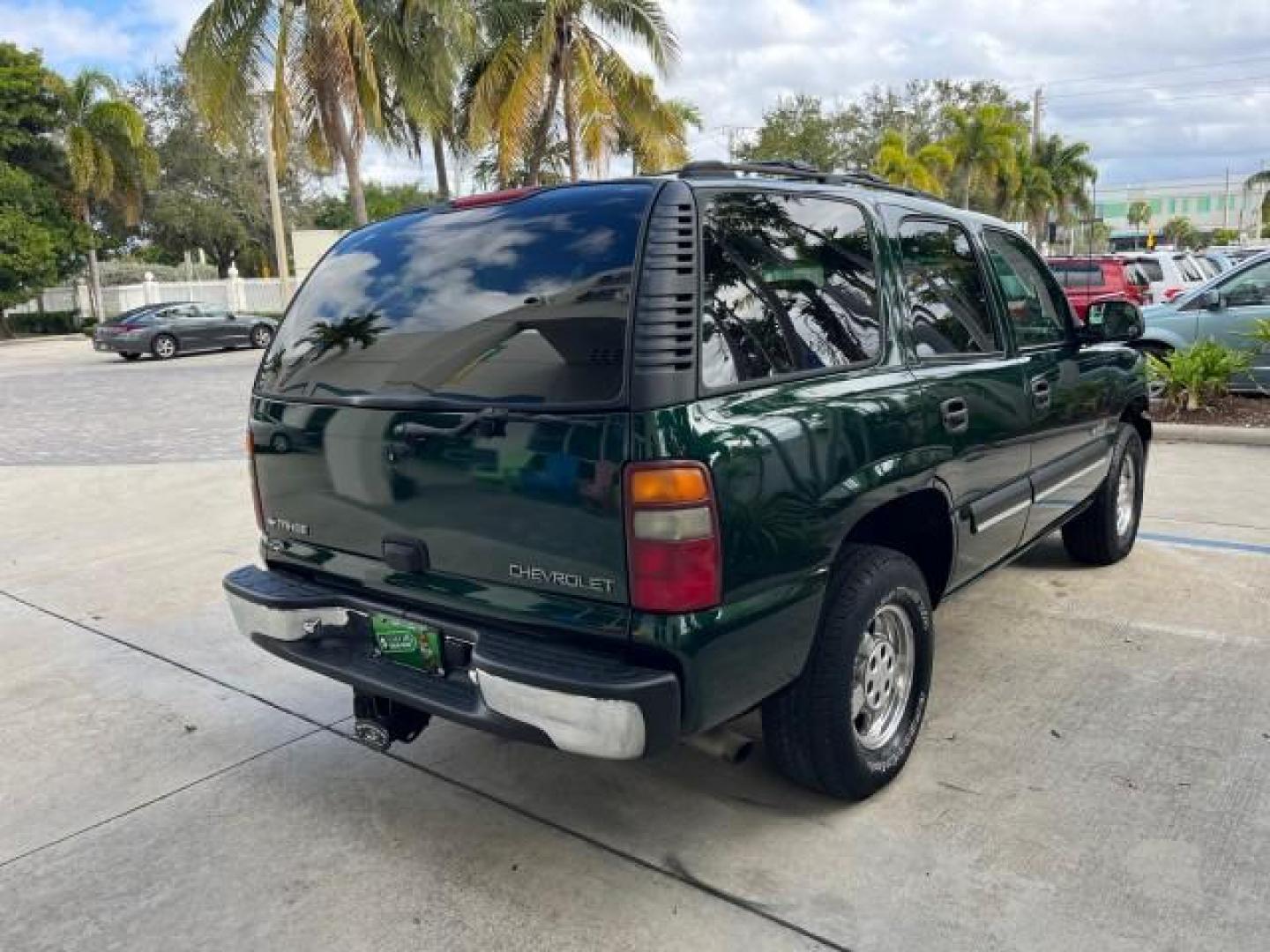 2001 Forest Green Metallic /Lt Gray/Neutral Chevrolet Tahoe LS LOW MILES 74,463 4X4 (1GNEK13T71R) with an 5.3L Vortec 1000 SFI V8 Engine engine, Automatic transmission, located at 4701 North Dixie Hwy, Pompano Beach, FL, 33064, (954) 422-2889, 26.240938, -80.123474 - OUR WEBPAGE FLORIDACARS1.COM HAS OVER 100 PHOTOS AND FREE CARFAX LINK 2001 CHEVROLET TAHOE LS ROAD READY 5.3L V8 VIN: 1GNEK13T71R215150 NO ACCIDENTS 4 DOOR WAGON/SPORT UTILITY NO RECALLS 4X4 5.3L V8 F OHV FLORIDA OWNER GASOLINE LOW MILES 74,468 REAR WHEEL DRIVE 4X4 POWER SEATS 4WD Alloy Wheels Anti- - Photo#92