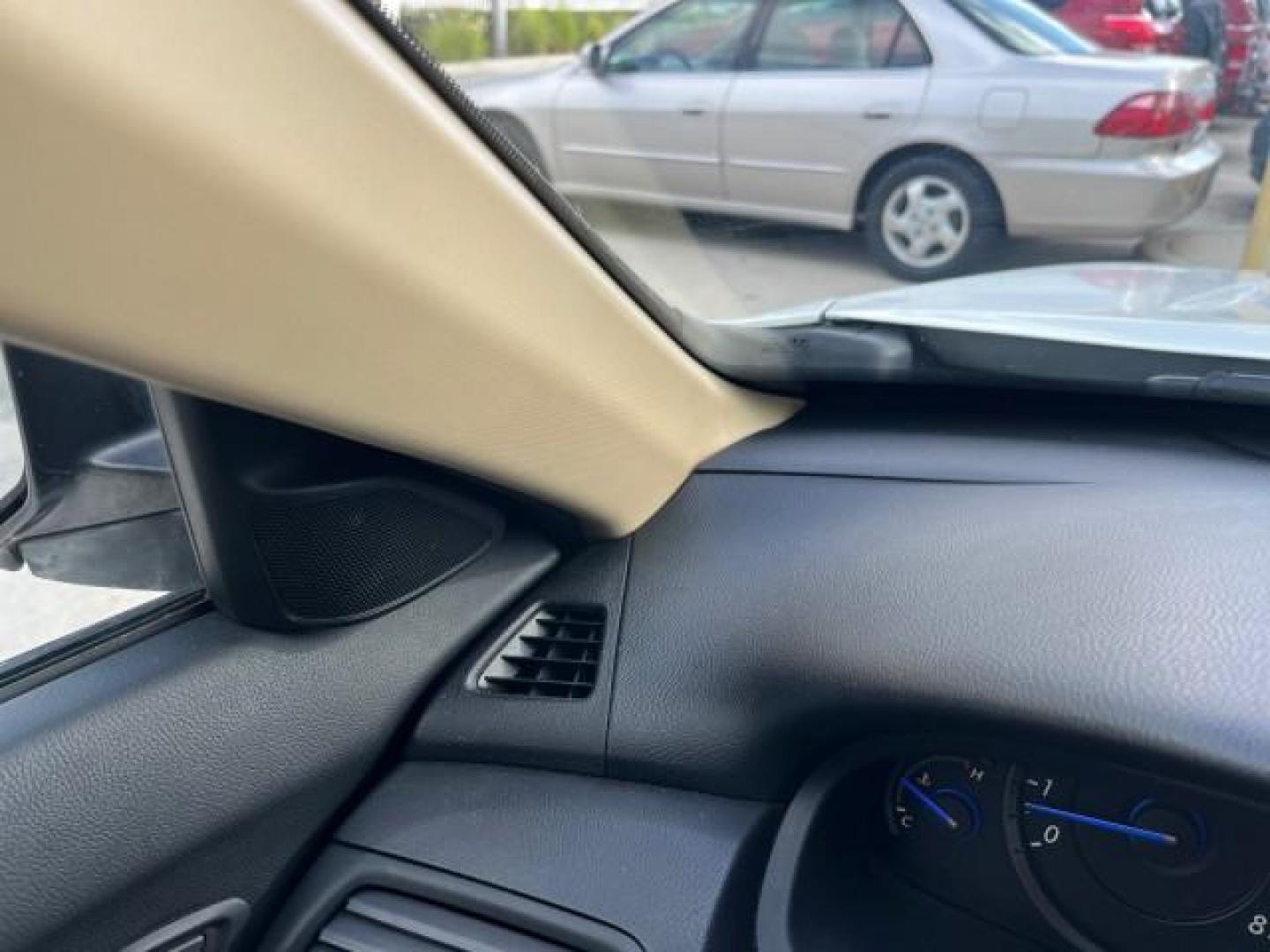 2011 White Diamond Pearl /Ivory Honda Accord Crosstour 1 FL EX-L LOW MILES 79,822 (5J6TF2H53BL) with an 3.5L SOHC MPFI 24-Valve i-VTEC V6 Engine engine, Automatic transmission, located at 4701 North Dixie Hwy, Pompano Beach, FL, 33064, (954) 422-2889, 26.240938, -80.123474 - OUR WEBPAGE FLORIDACARS1.COM HAS OVER 100 PHOTOS AND FREE CARFAX LINK 2011 HONDA ACCORD CROSSTOUR EX-L ROAD READY 3.5L V6 26 MPG VIN: 5J6TF2H53BL005079 NO RECALLS BLUETOOTH 4 DOOR WAGON/SPORT UTILITY 1 OWNER FLORIDA SUNROOF 3.5L V6 F SOHC 24V ON DEMAND AWD LEATHER GASOLINE POWER SEATS/MIRRORS ALL WH - Photo#70