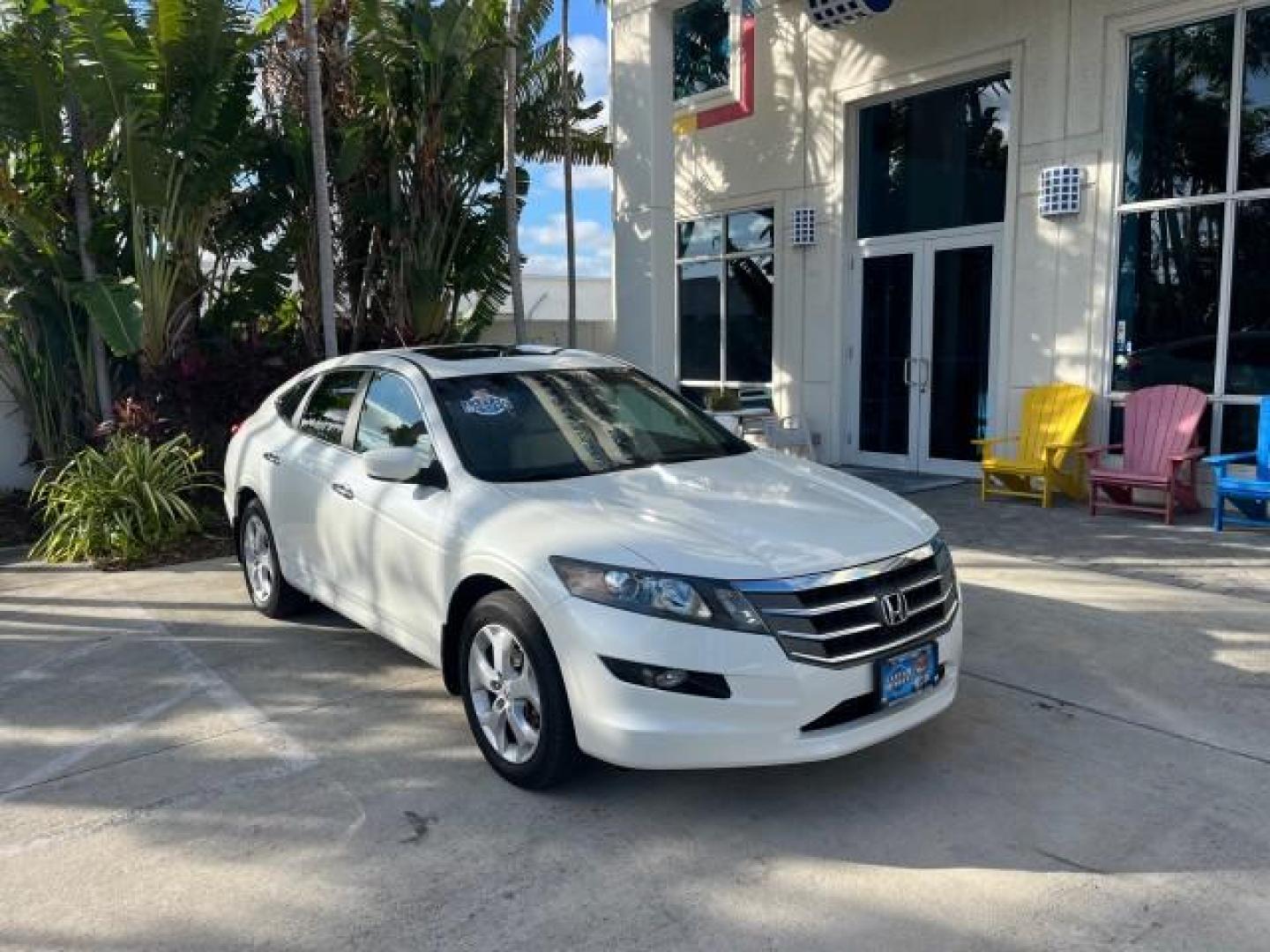 2011 White Diamond Pearl /Ivory Honda Accord Crosstour 1 FL EX-L LOW MILES 79,822 (5J6TF2H53BL) with an 3.5L SOHC MPFI 24-Valve i-VTEC V6 Engine engine, Automatic transmission, located at 4701 North Dixie Hwy, Pompano Beach, FL, 33064, (954) 422-2889, 26.240938, -80.123474 - OUR WEBPAGE FLORIDACARS1.COM HAS OVER 100 PHOTOS AND FREE CARFAX LINK 2011 HONDA ACCORD CROSSTOUR EX-L ROAD READY 3.5L V6 26 MPG VIN: 5J6TF2H53BL005079 NO RECALLS BLUETOOTH 4 DOOR WAGON/SPORT UTILITY 1 OWNER FLORIDA SUNROOF 3.5L V6 F SOHC 24V ON DEMAND AWD LEATHER GASOLINE POWER SEATS/MIRRORS ALL WH - Photo#1